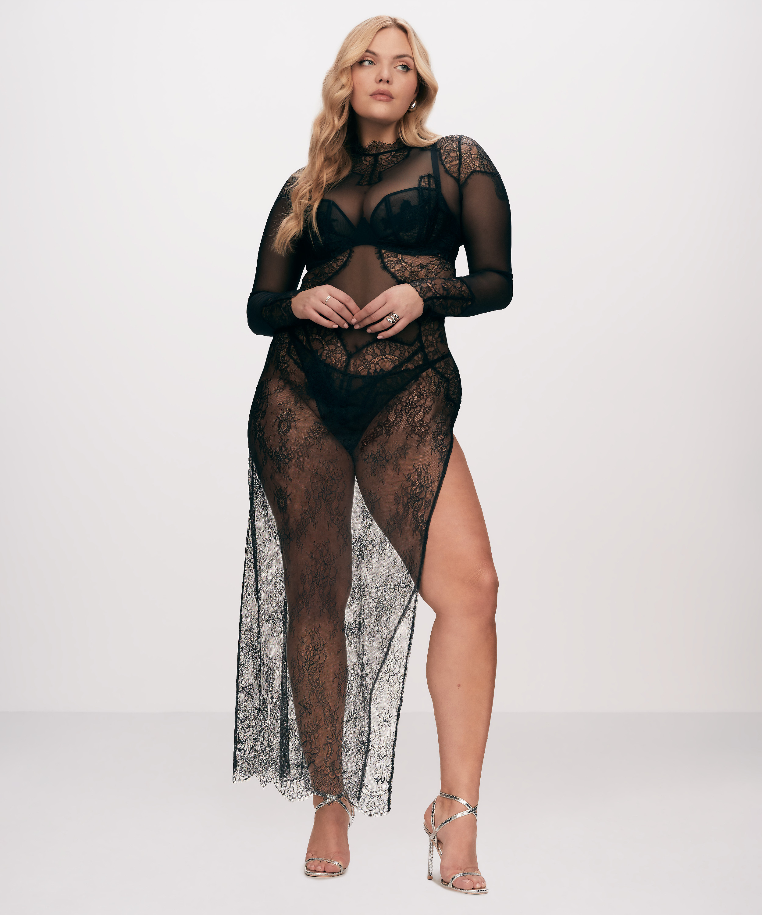 Nuisette Melisande, Noir, main