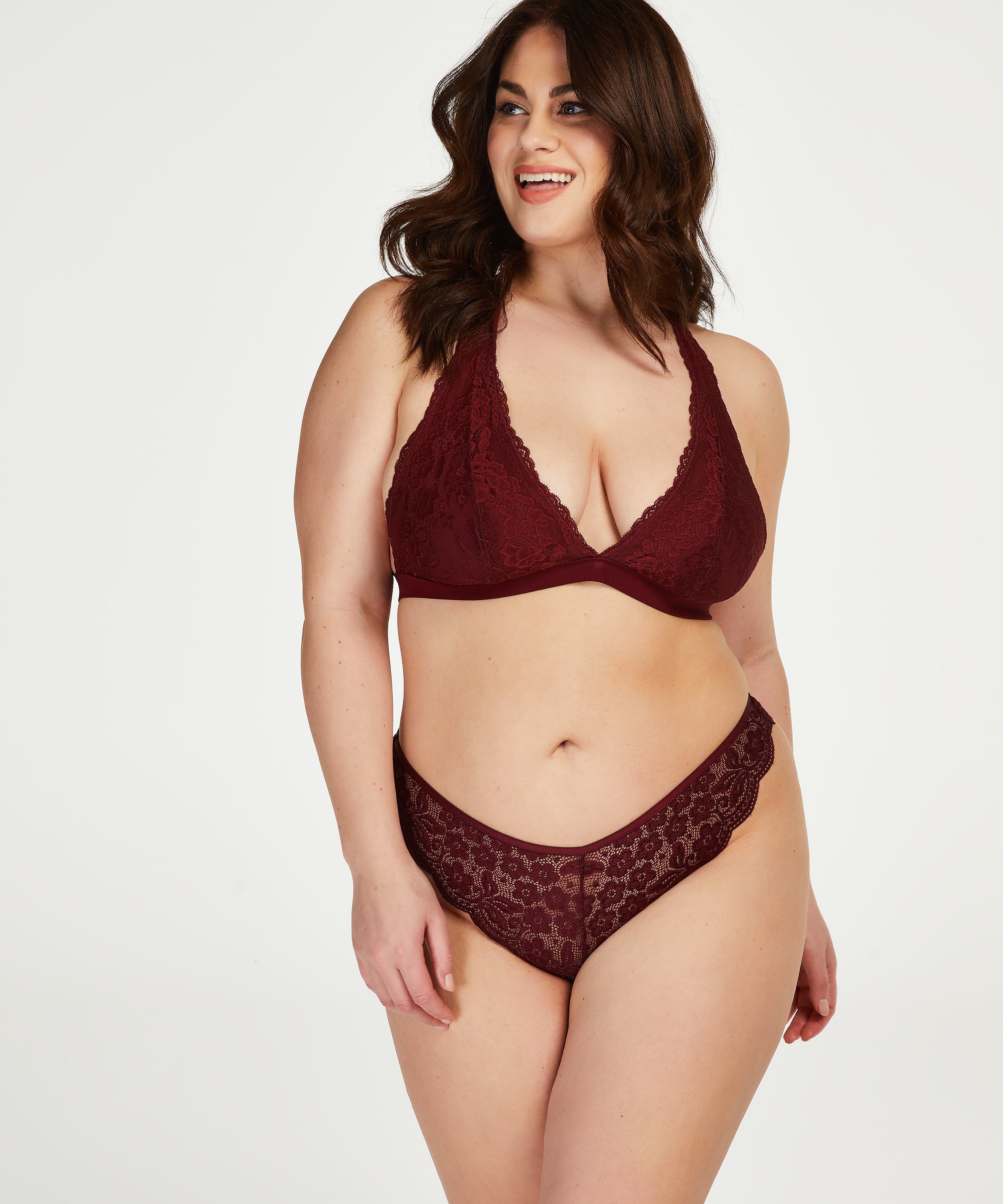 Slip brésilien jambe haute, Rouge, main