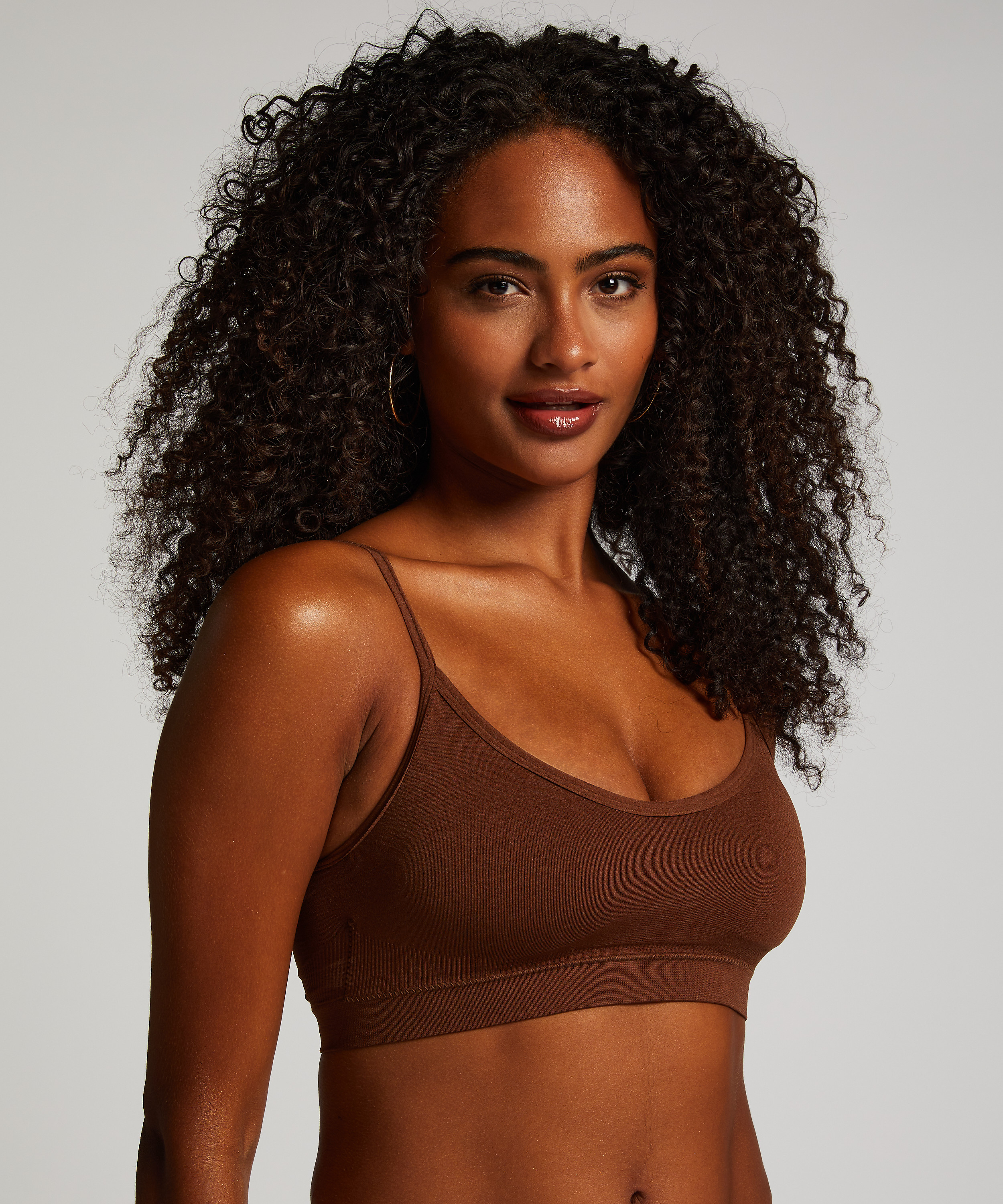 ﻿Bralette à lanières, Rouge, main