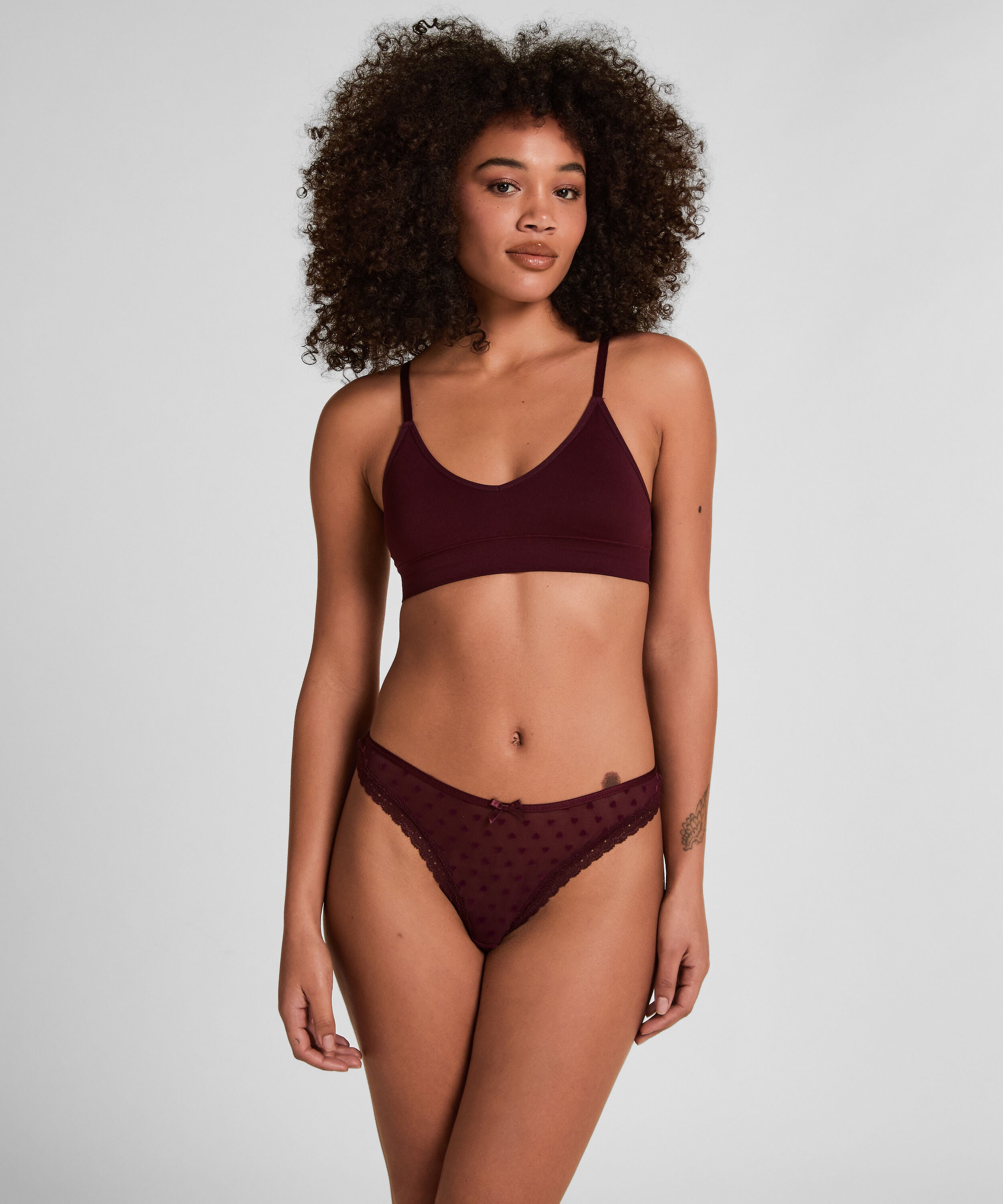 String Phoebe, Violet