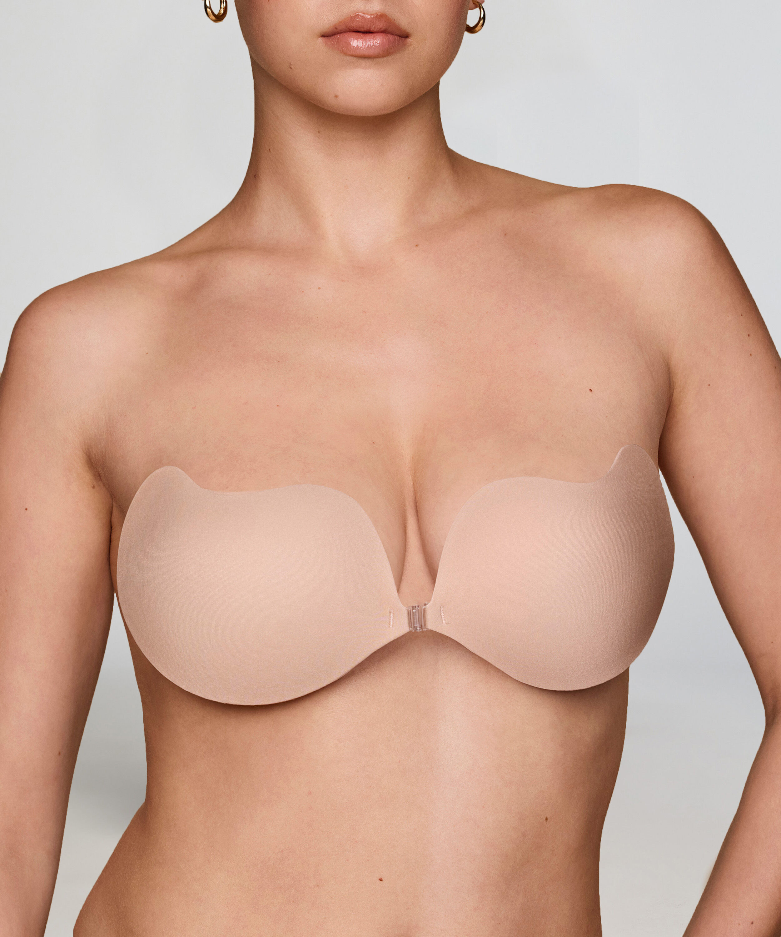 Soutien-gorge autocollant coupe basse