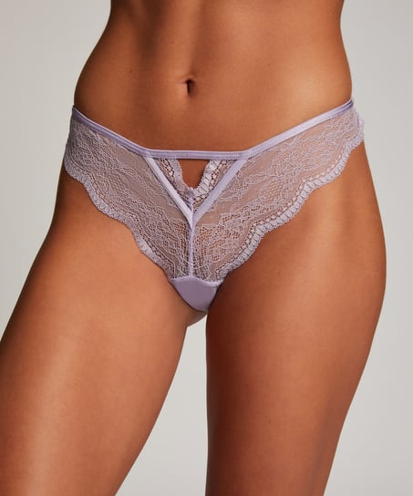 Cheekini Isabelle, Violet