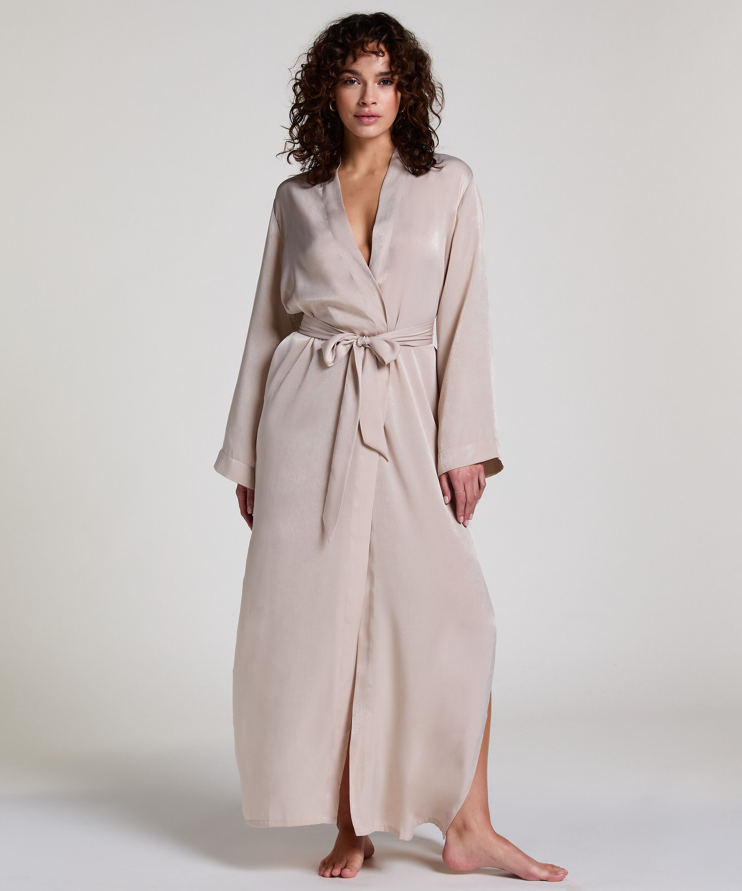 Kimono Satin, Beige Kimono Satin, Beige