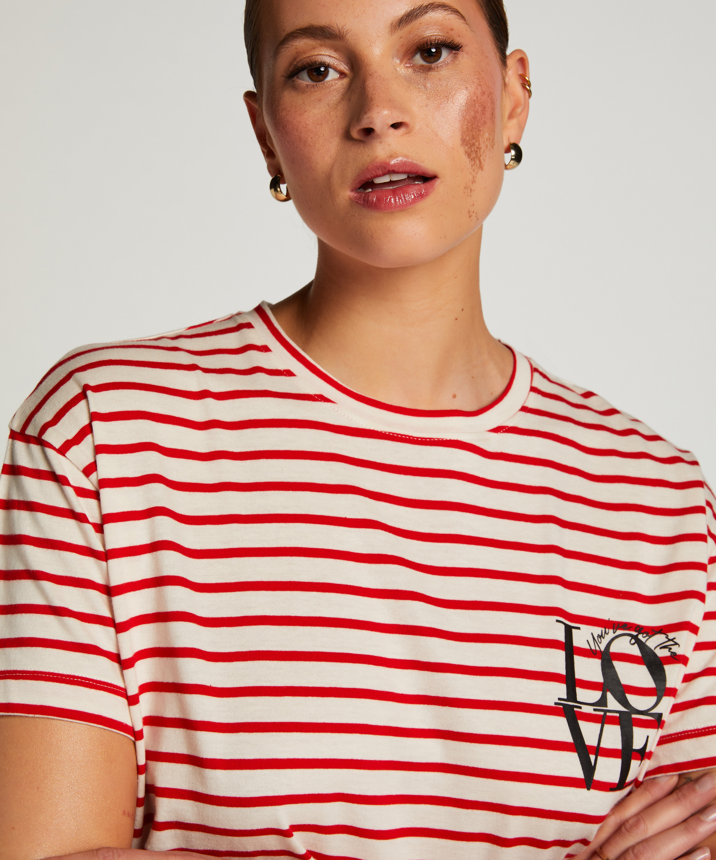 Chemise de nuit à col rond, Rouge, main