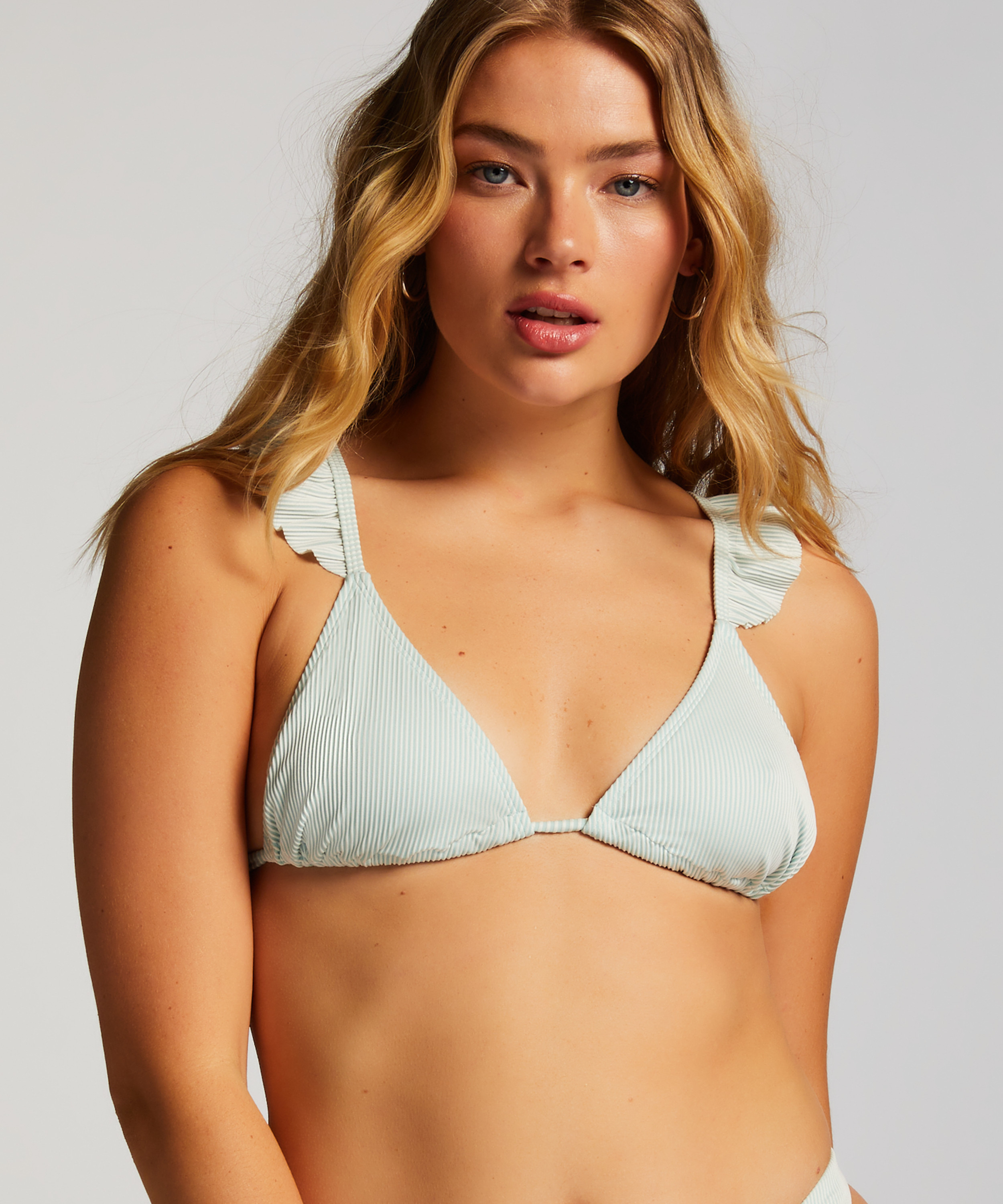 Haut de bikini triangle Fiji, Bleu, main