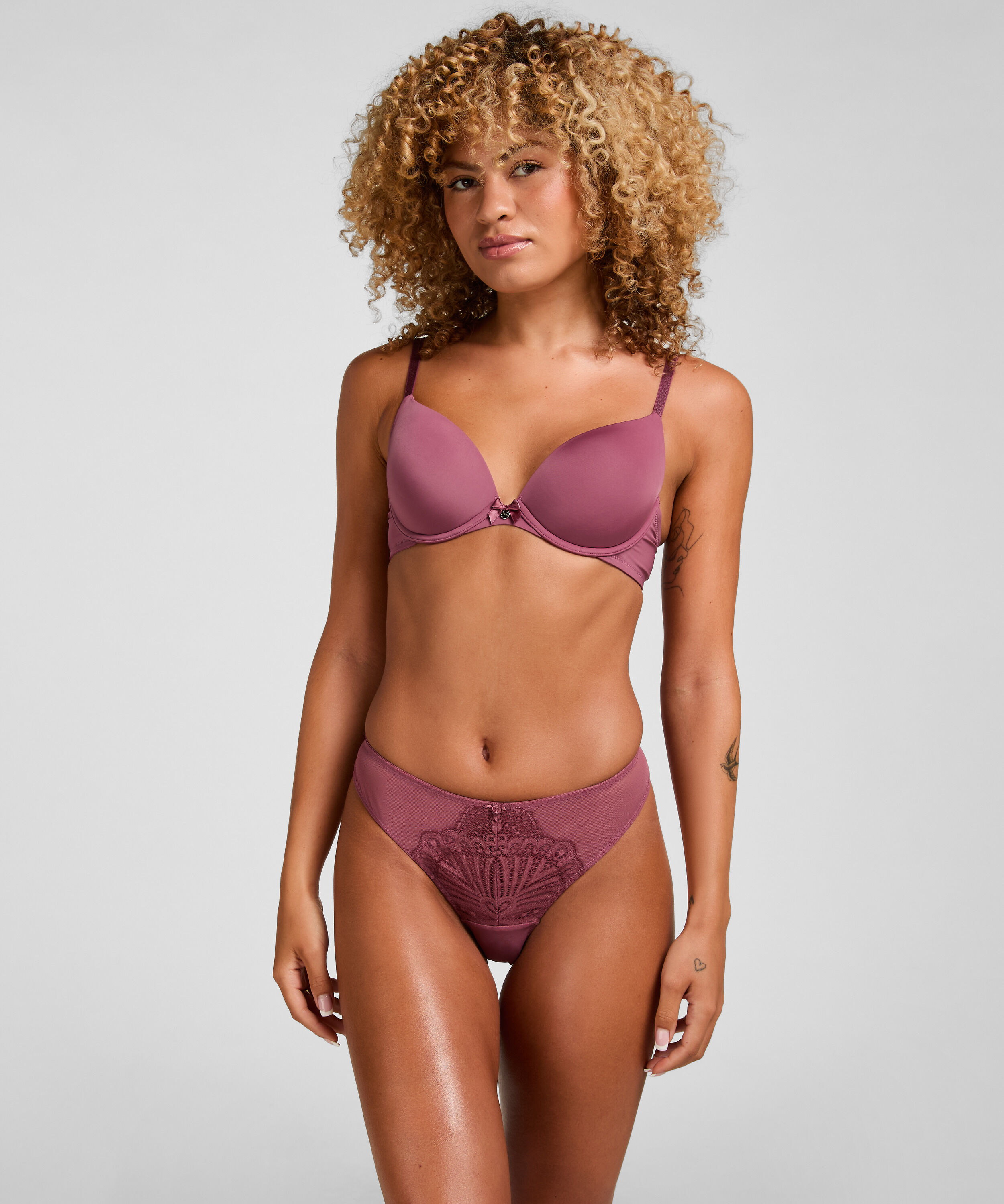 Soutien-gorge à armatures préformé Plunge