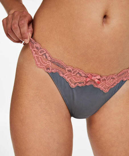 String Secret Lace, Gris