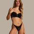 Soutien-gorge &agrave; armatures pr&eacute;form&eacute; Nicole, Noir