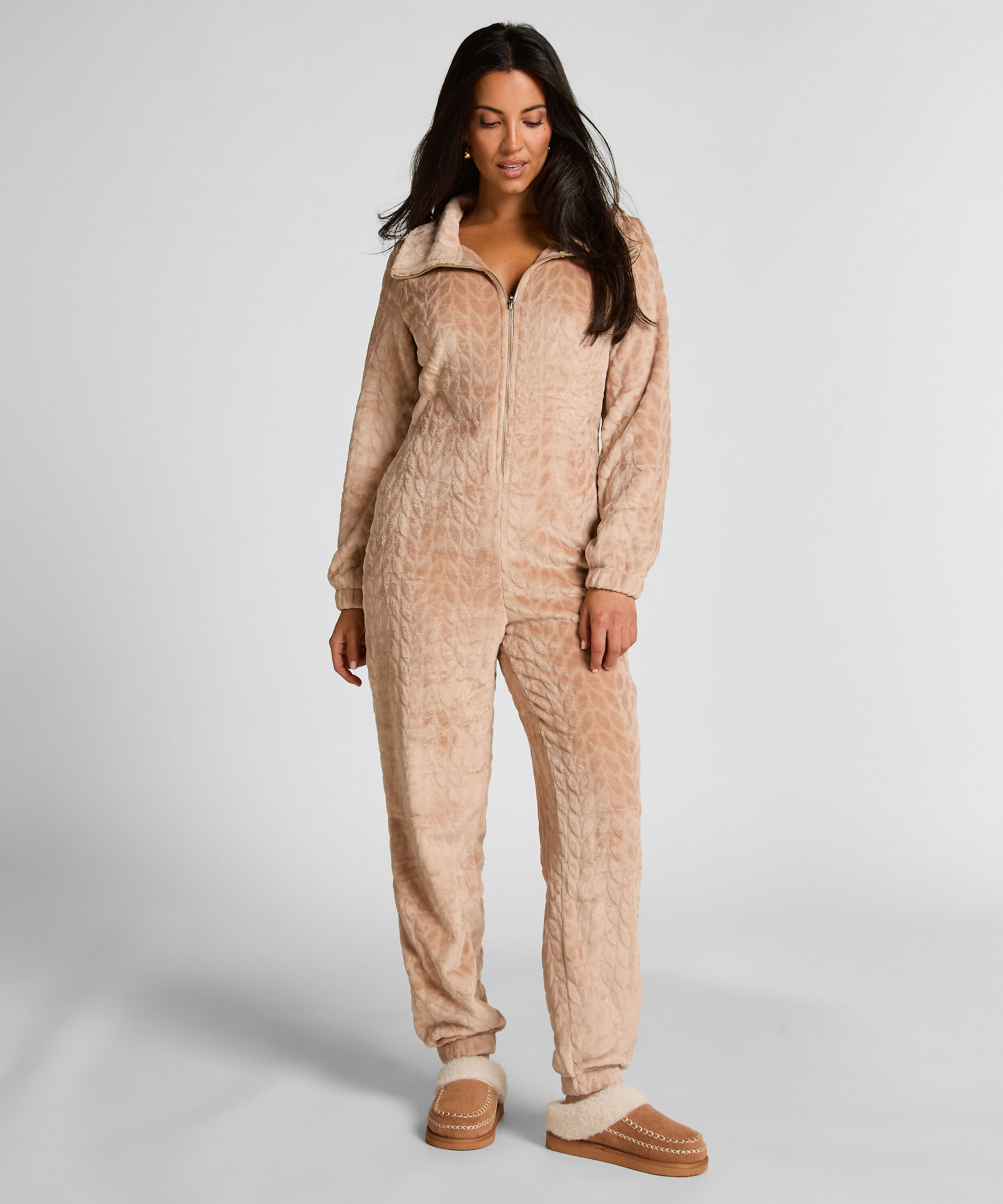 Combinaison de pyjama torsadée à fermeture éclair, Beige Combinaison de pyjama torsadée à fermeture éclair, Beige