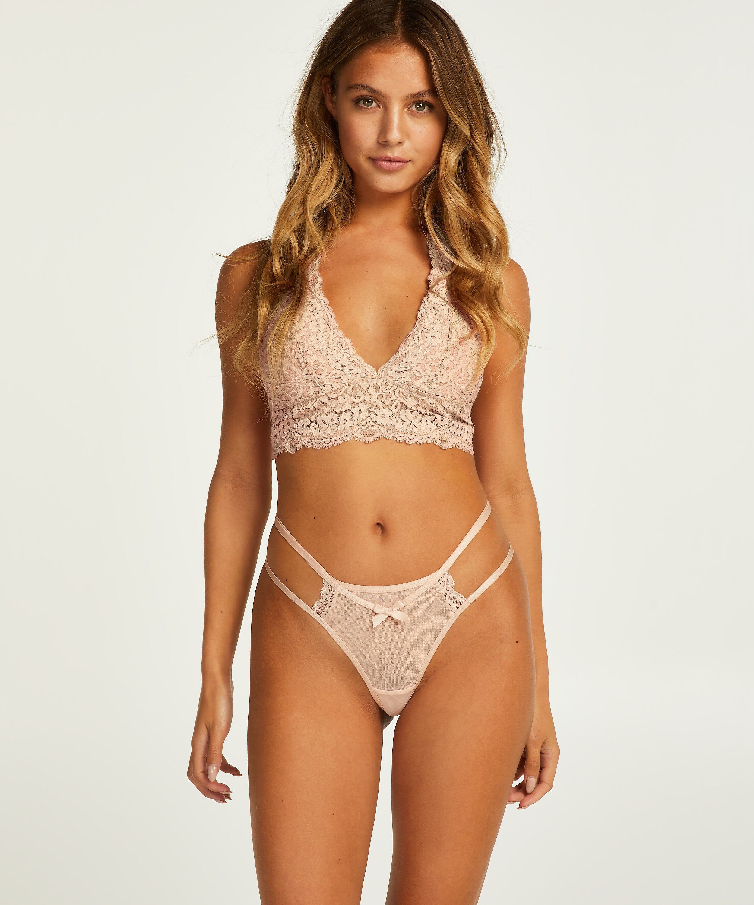 String Kylie, Beige