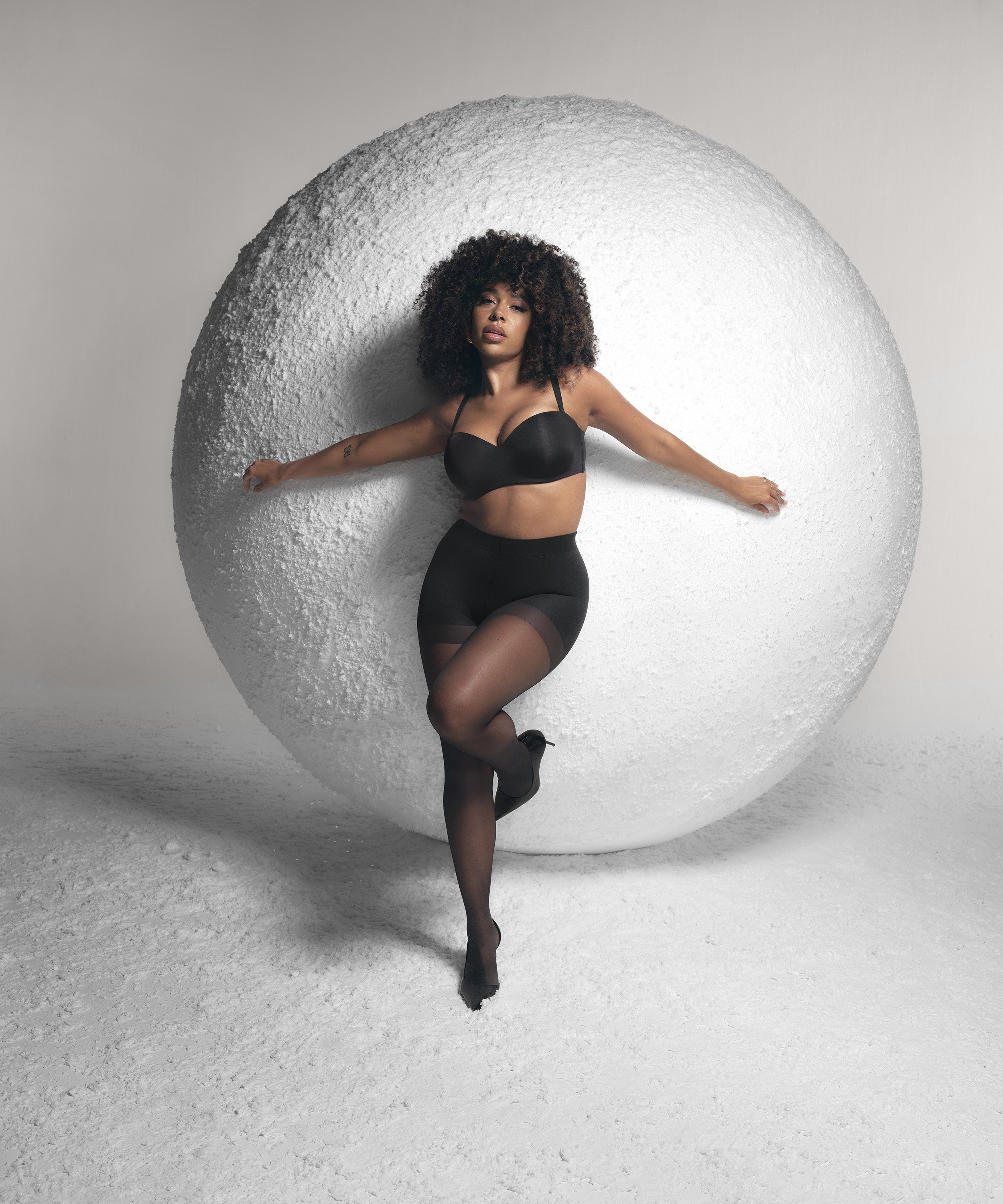 Soutien-gorge push-up sans bretelles à armatures préformé Smooth, Noir, main