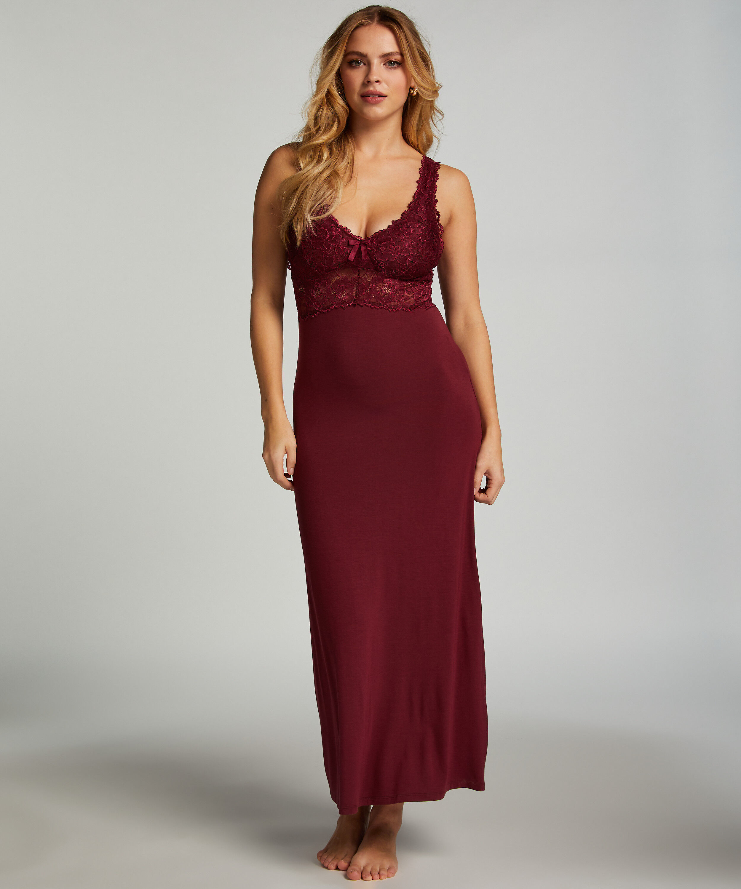 Nuisette Nora dentelle longue
