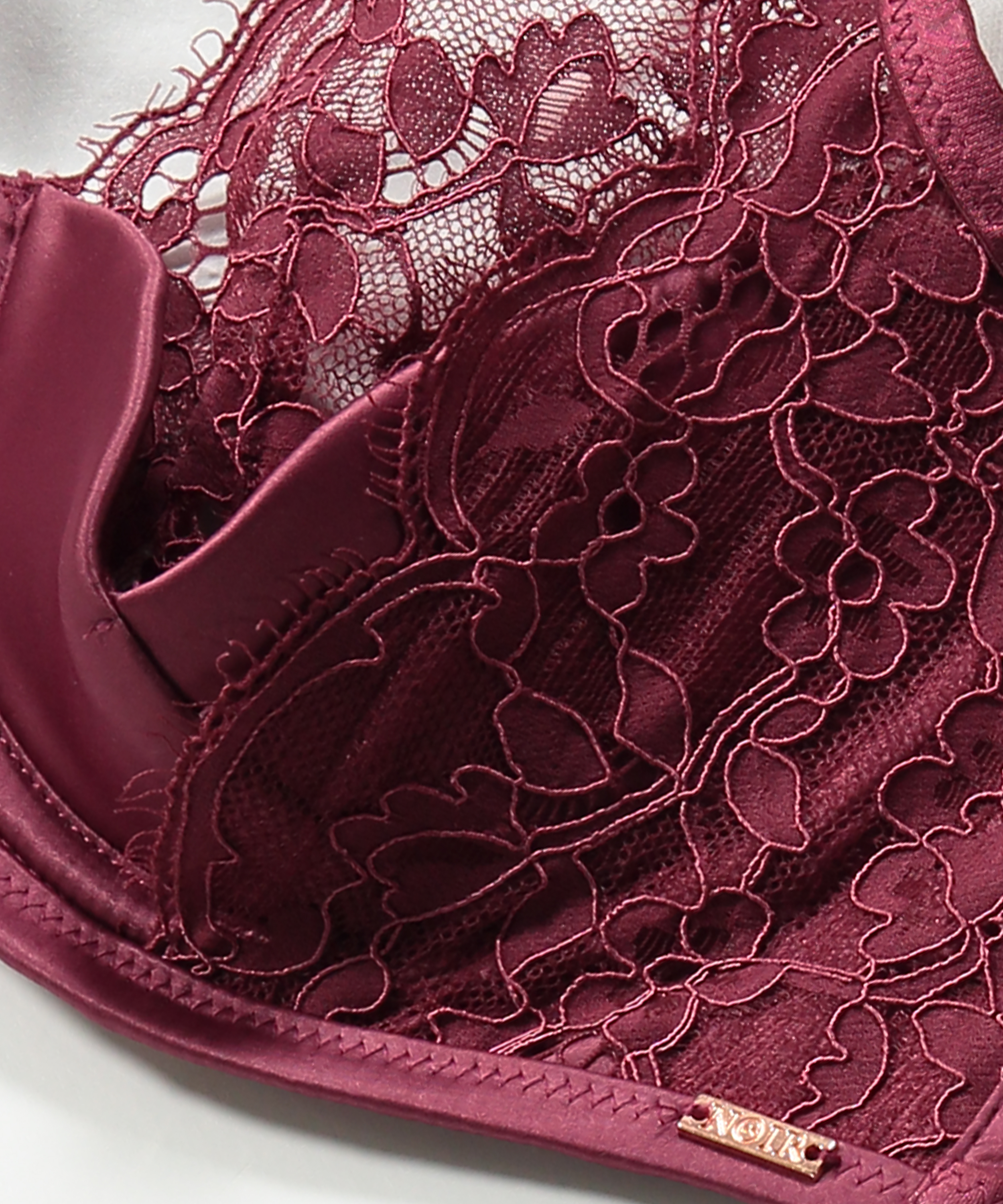 Soutien-gorge bustier préformé Poppy, Rouge, main