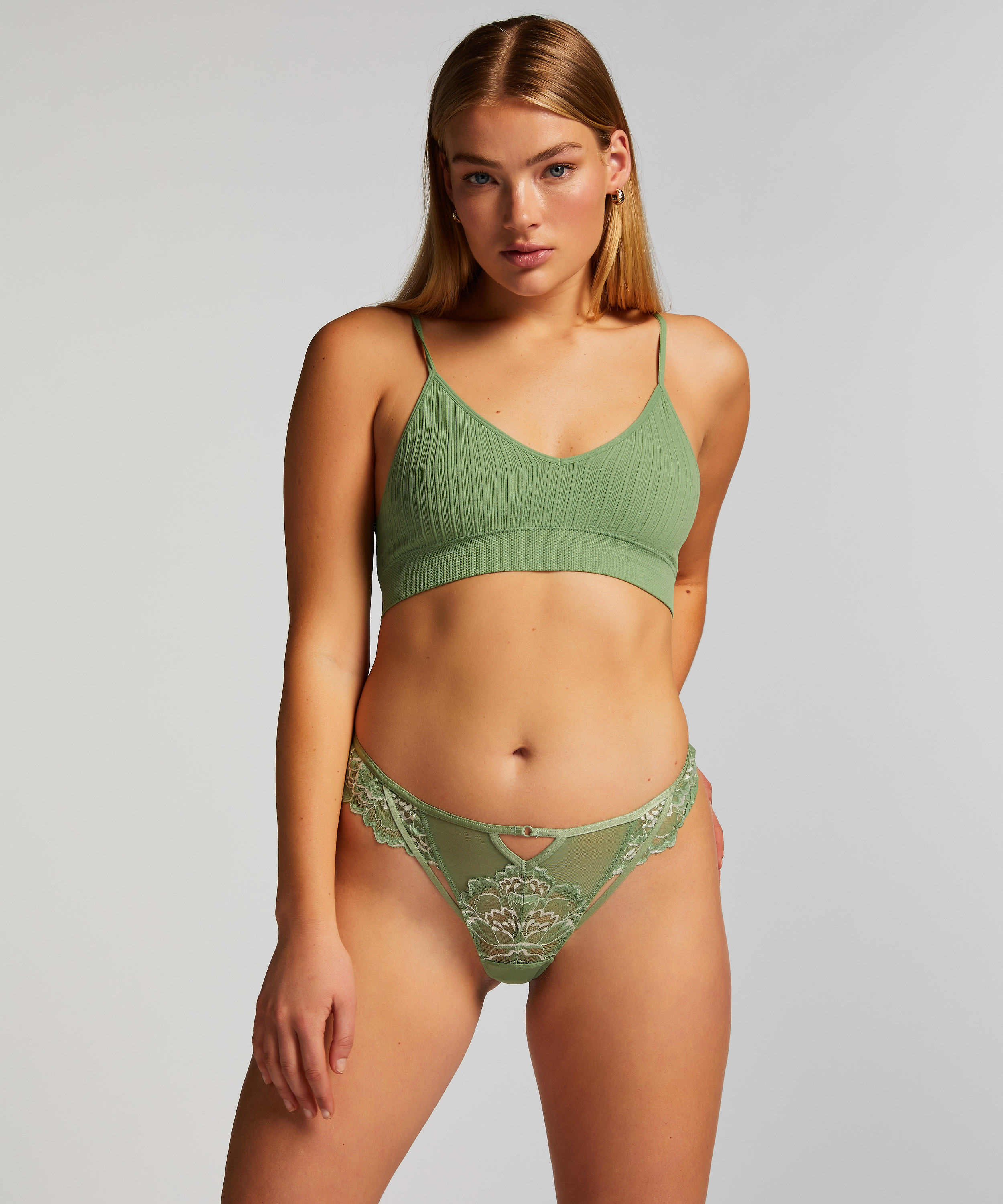 String River, Vert, main