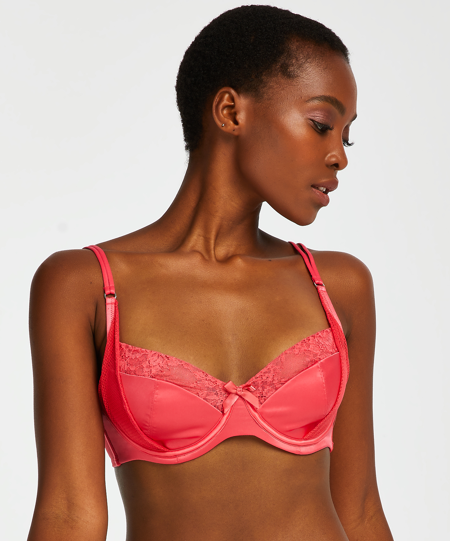 Soutien-gorge corbeille à armatures préformé Duckie, Rouge, main