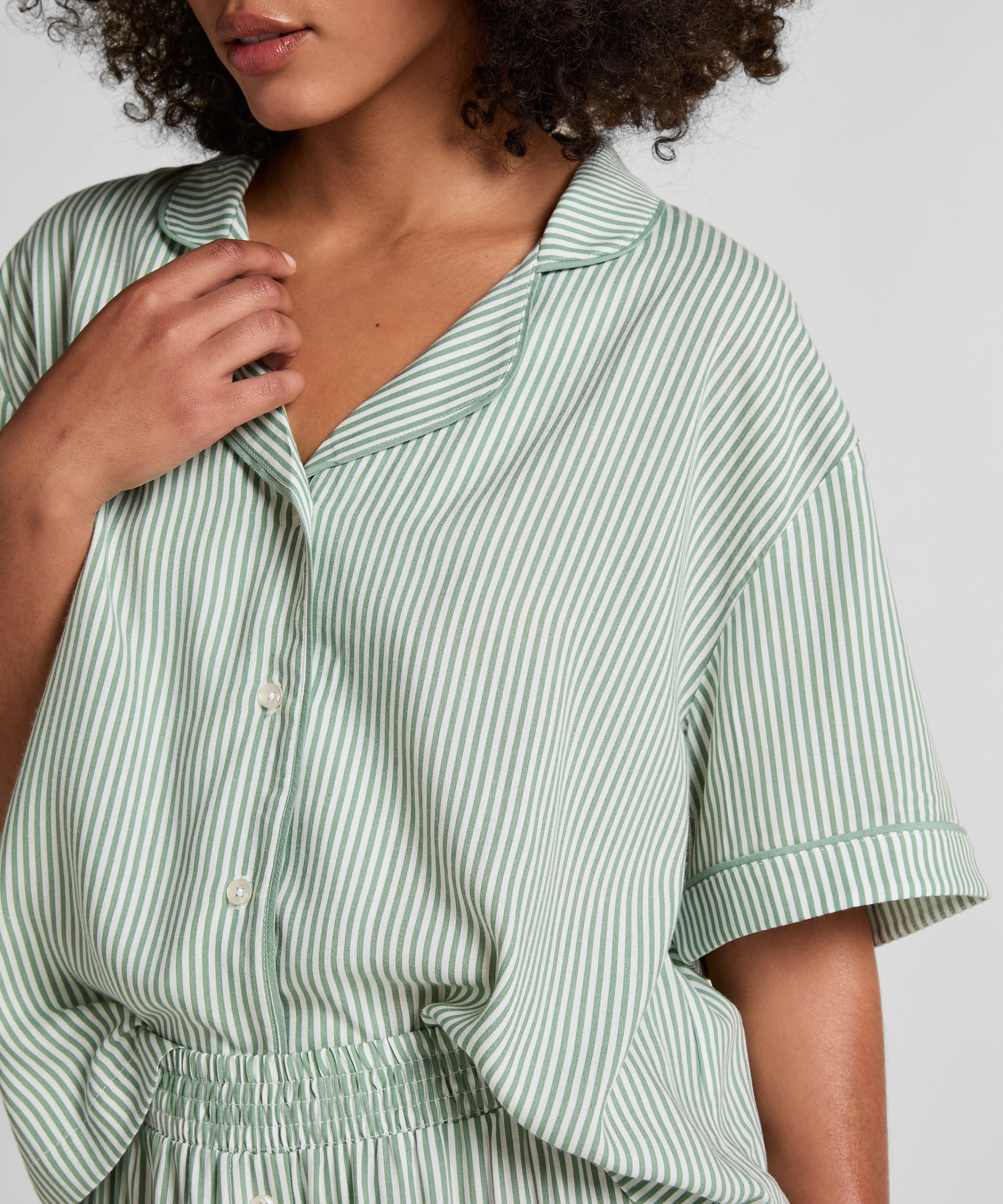 Veste tissée à manches courtes, Vert, main