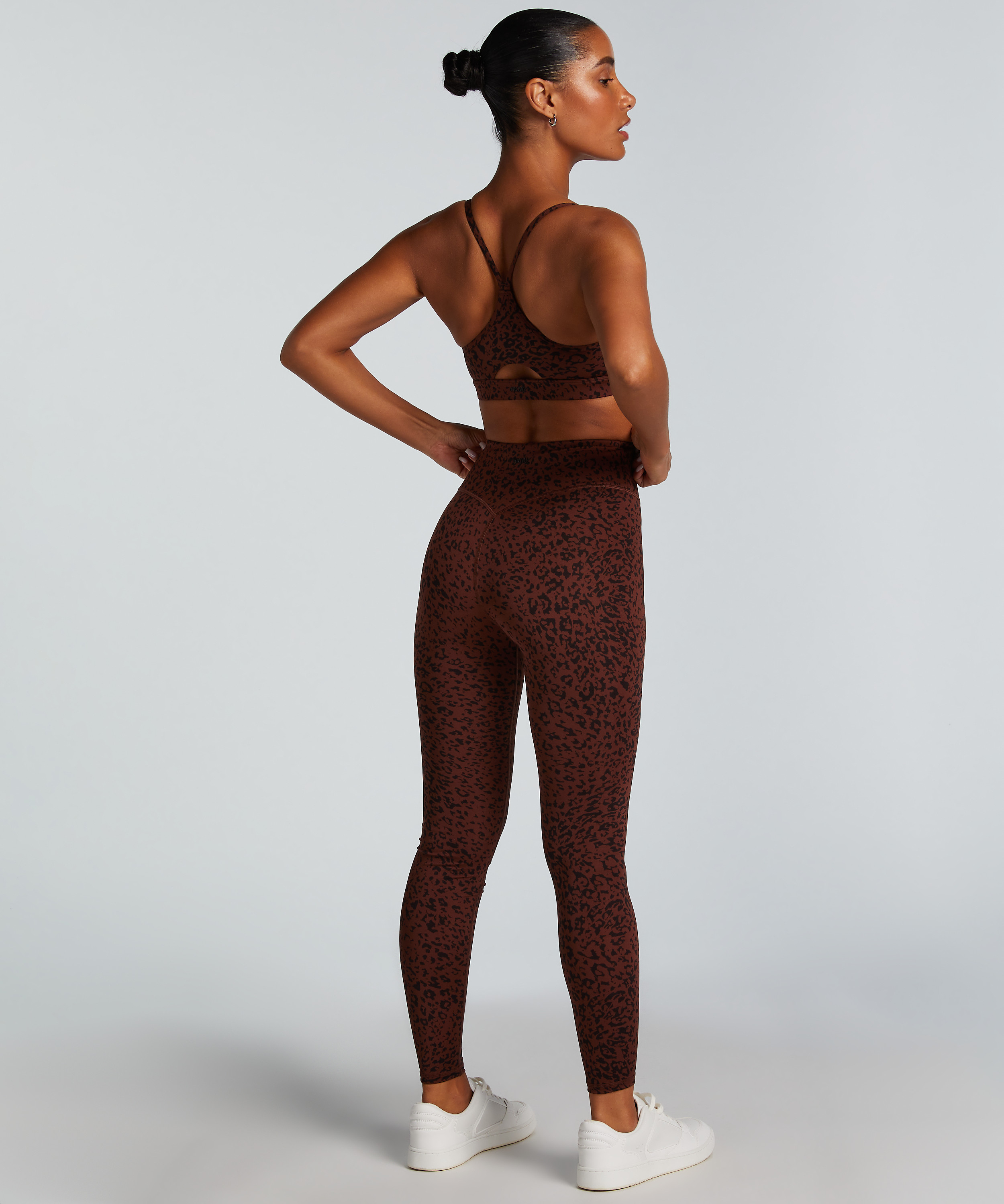 HKMX Legging croisé à taille haute, marron, main