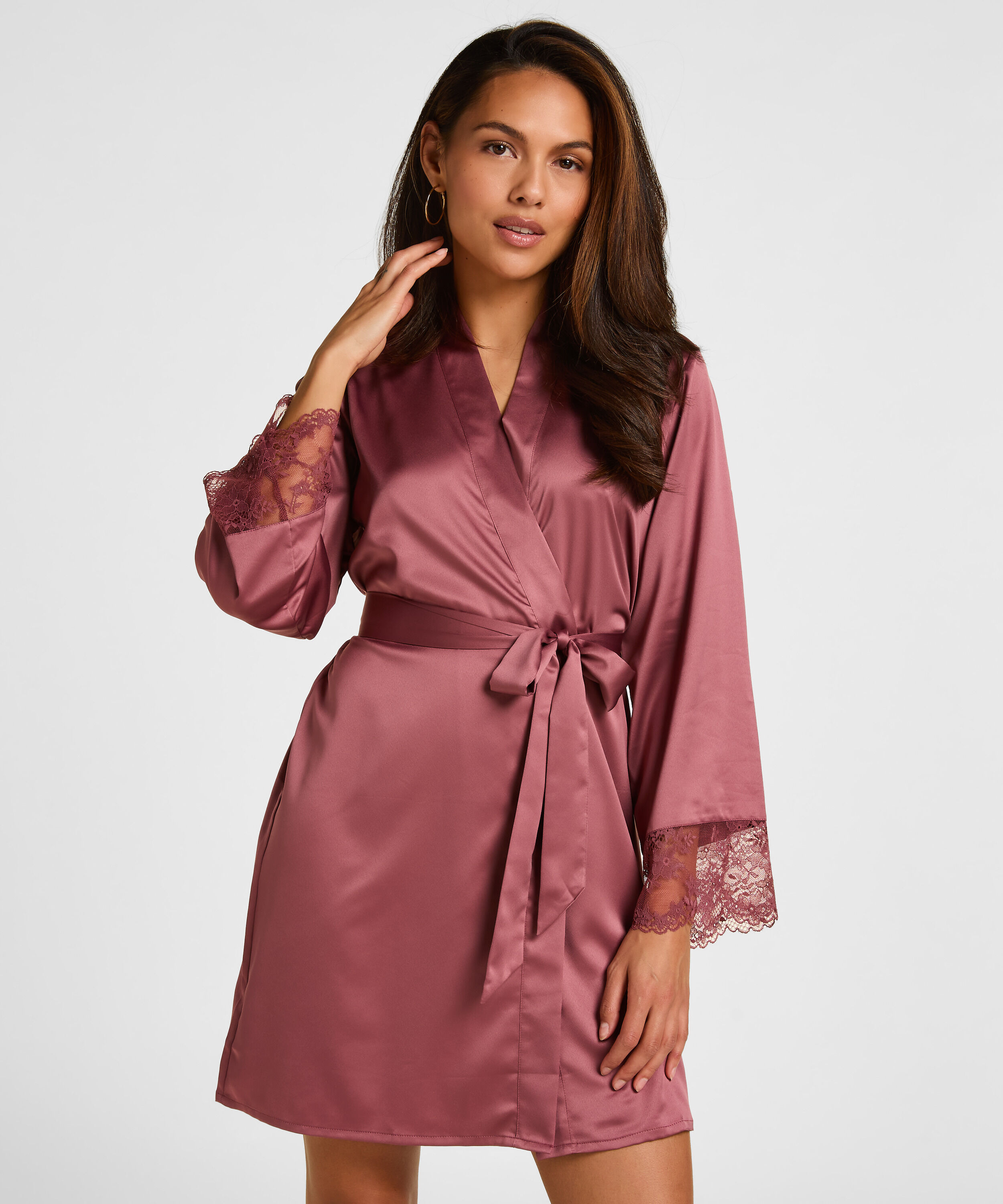 Kimono Naomi, Rose