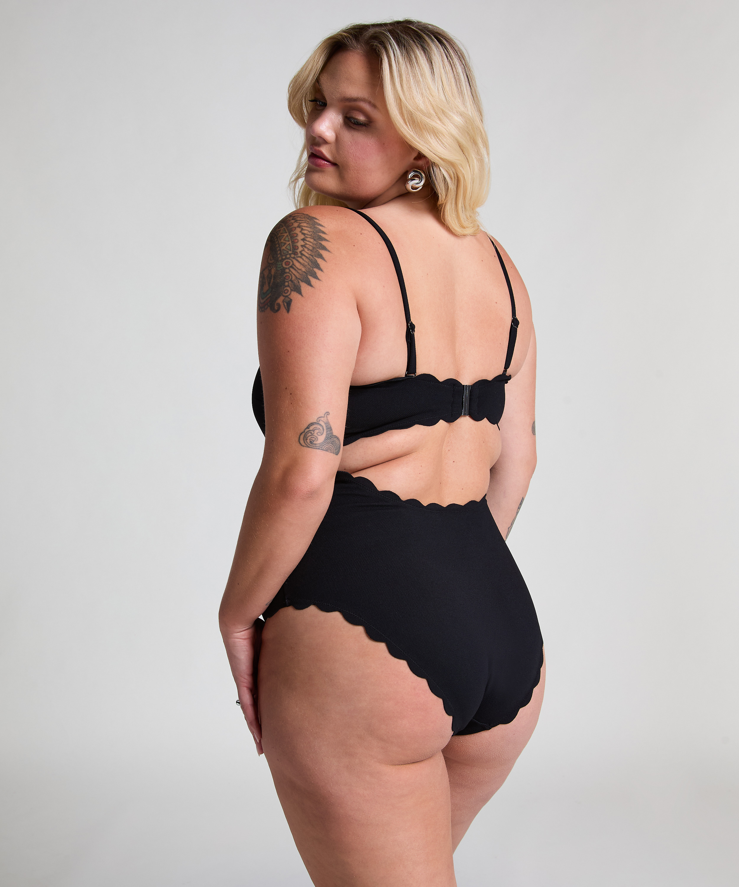 Maillot de bain Bandeau Scallop, Noir, main