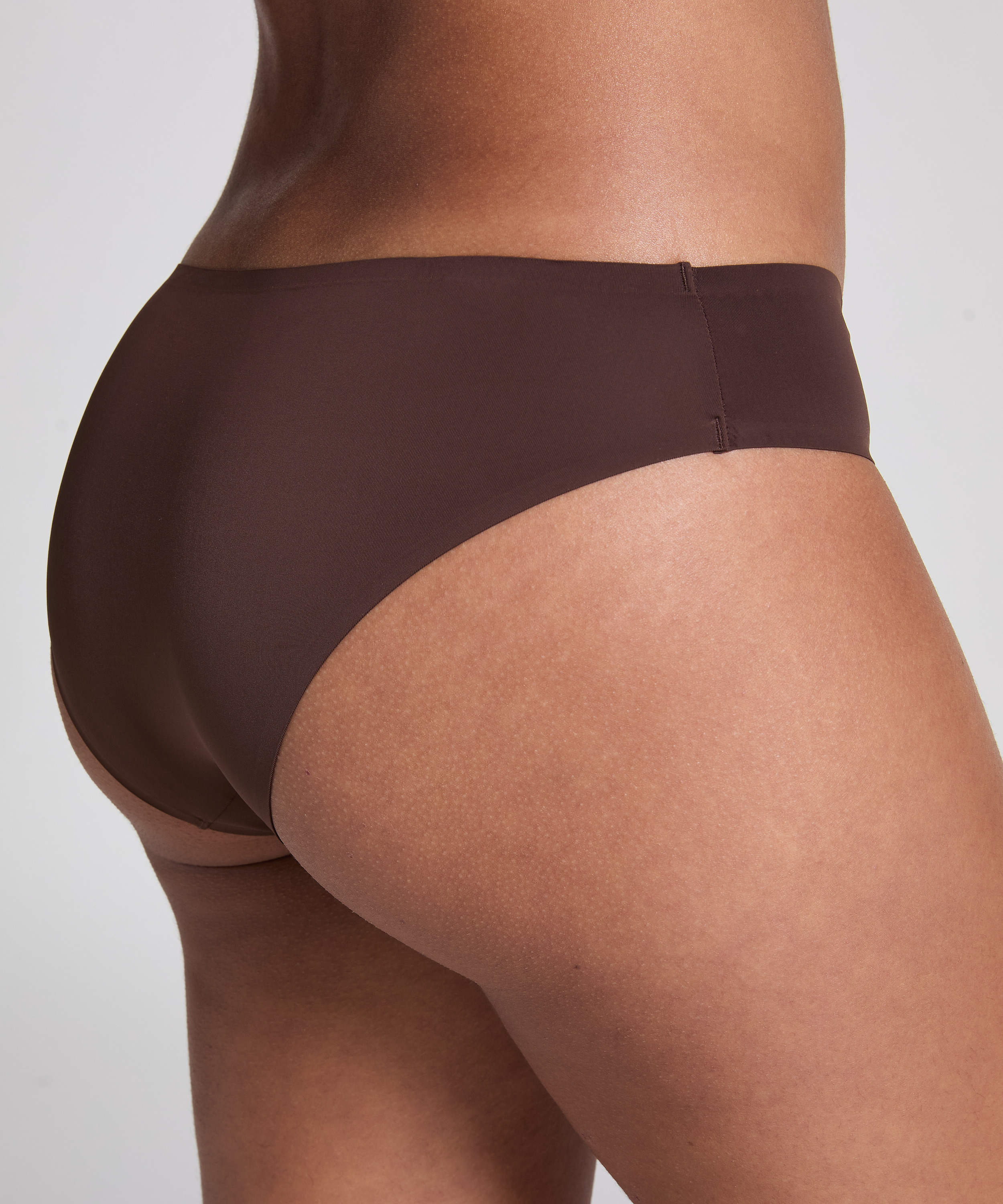 Slip brésilien Invisible, Marron, main