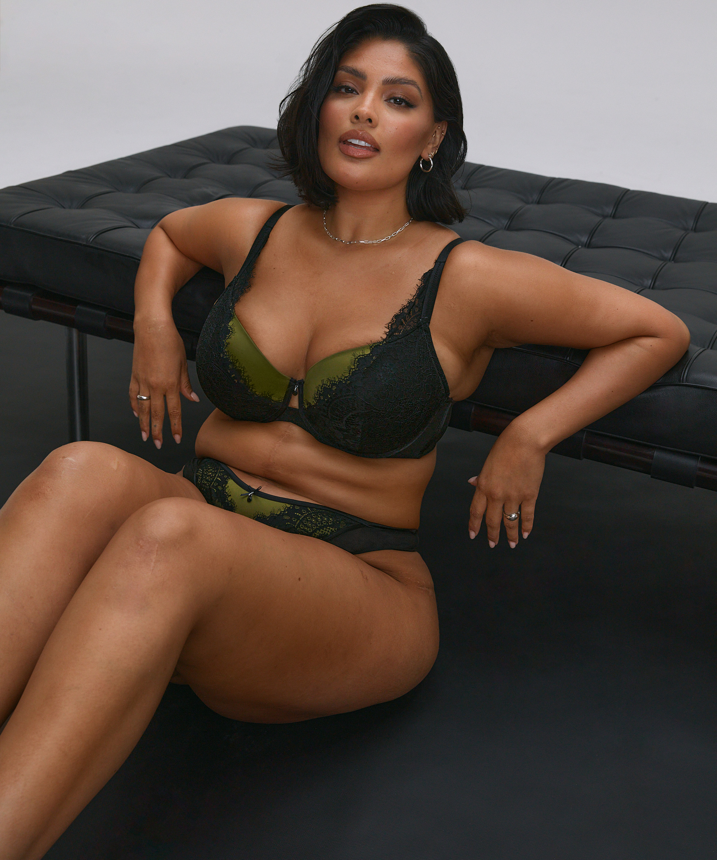 Soutien-gorge à armatures préformé Mirabella, Noir, main