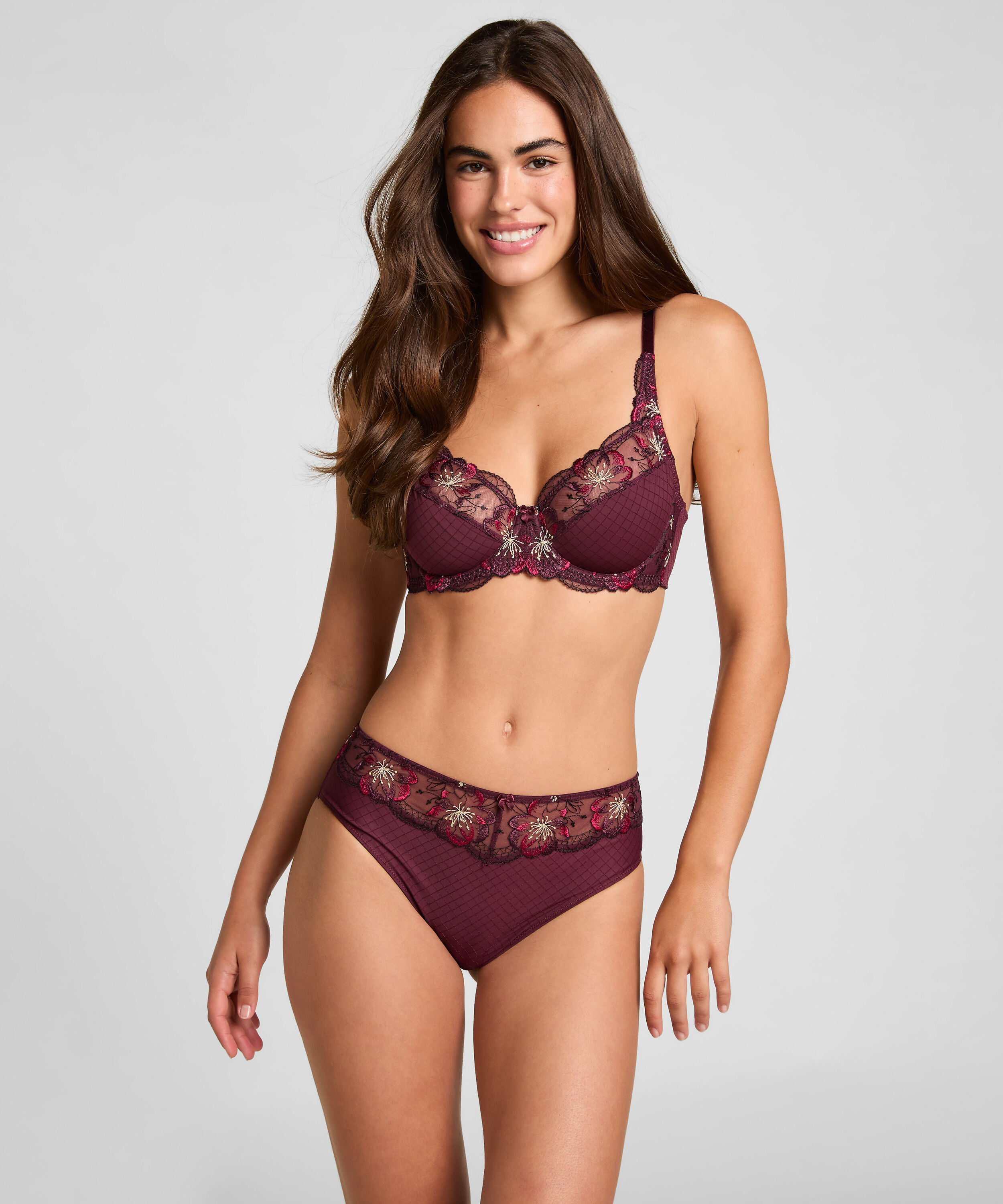 Brésilien taille haute Helena