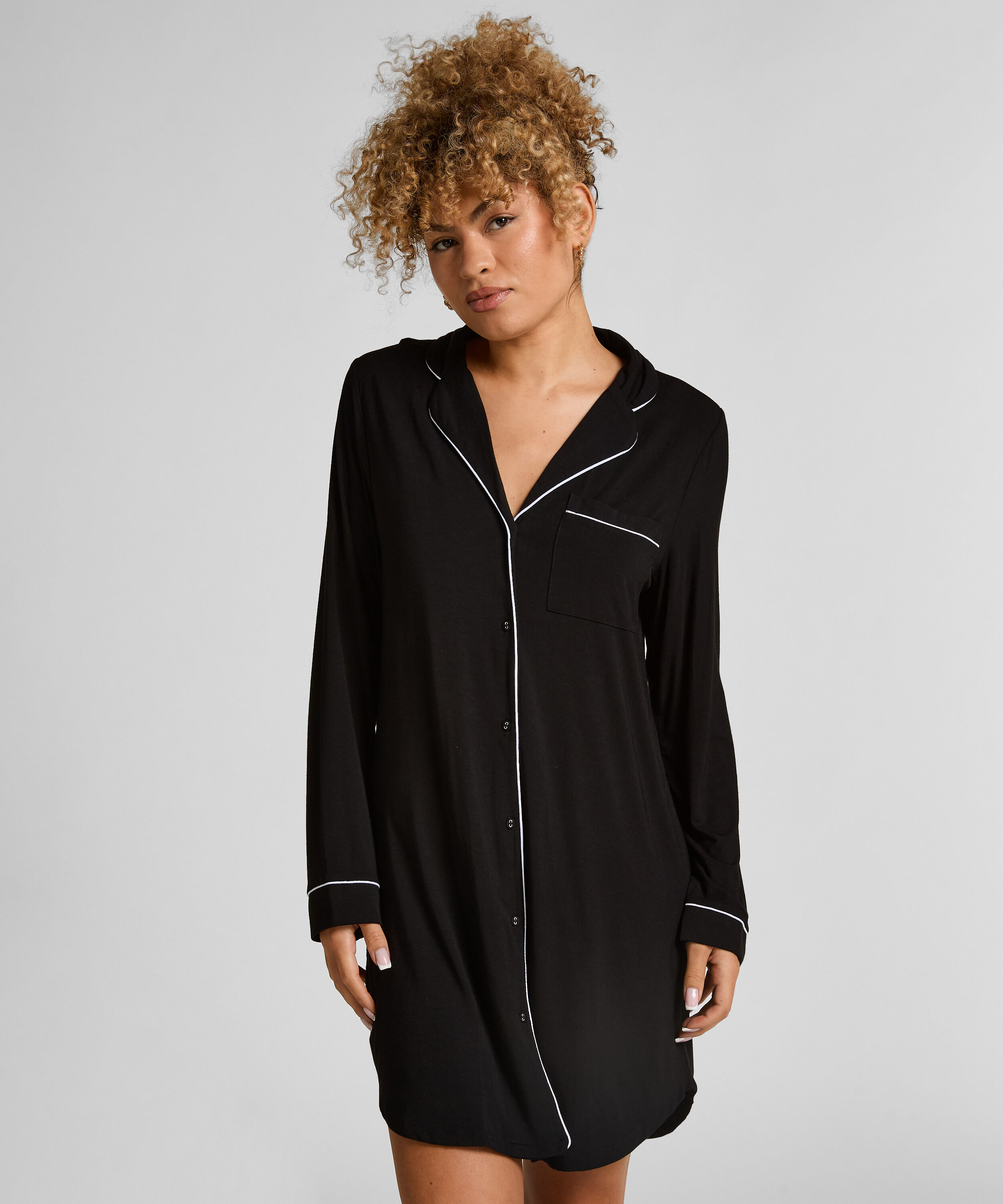 Robe-chemise à manches longues en jersey Essential, Noir