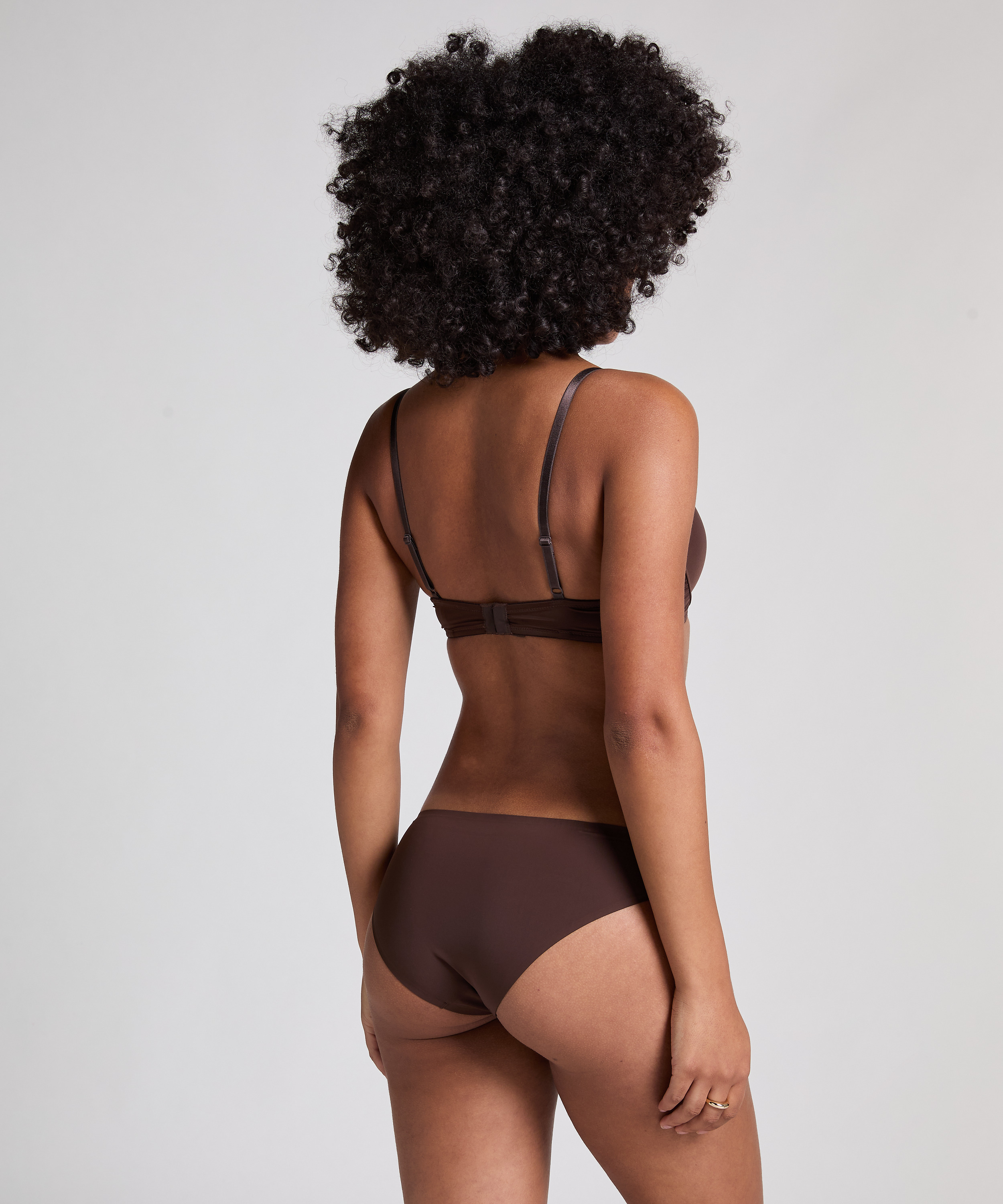 Slip brésilien Invisible, Marron, main