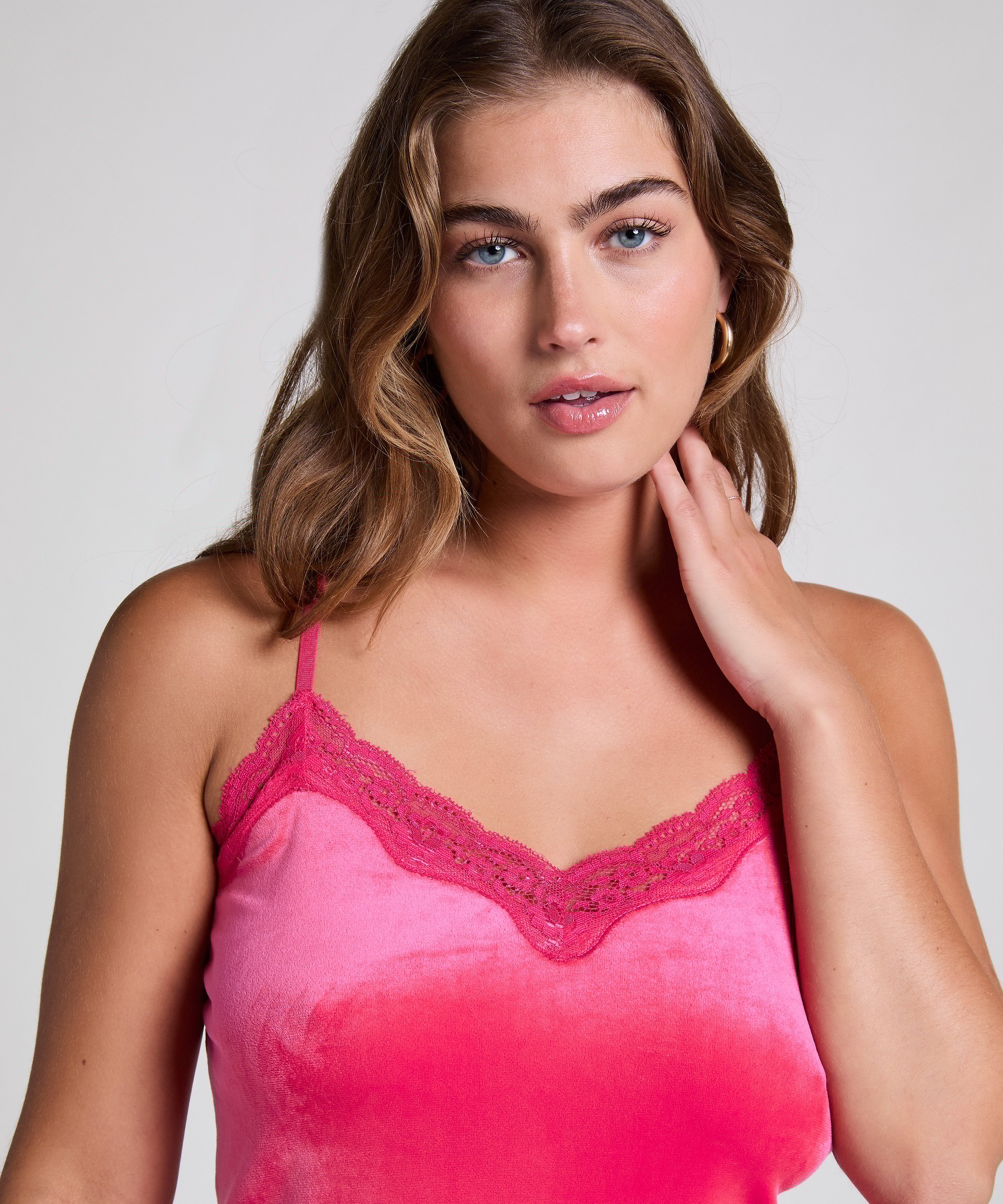 Camisole velours Dentelle, Rose, main