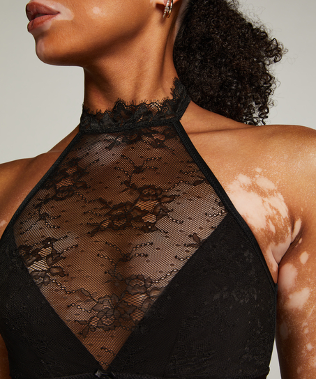 Brassi&egrave;re Sarah, Noir