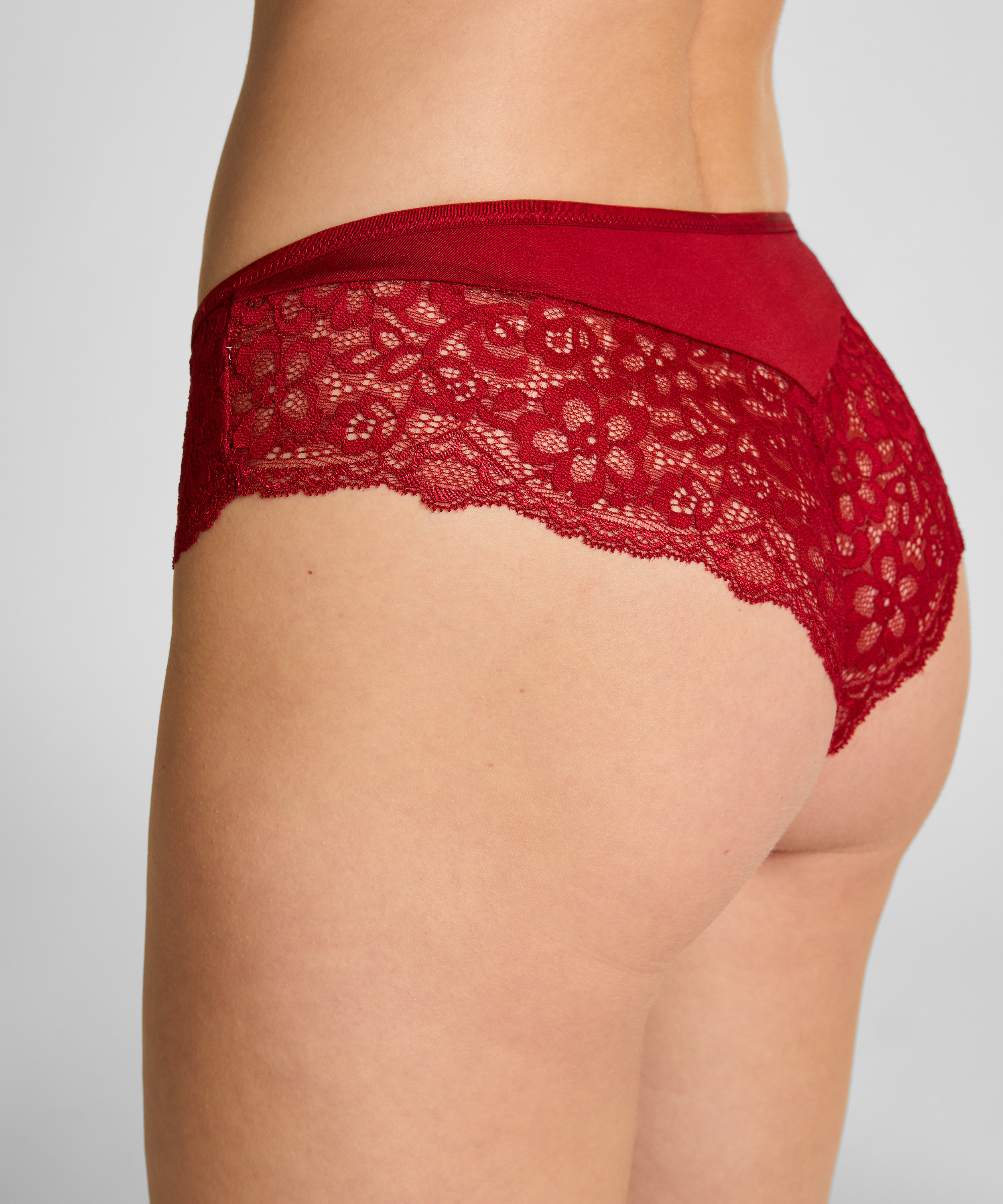 Slip brésilien Marine, Rouge, main