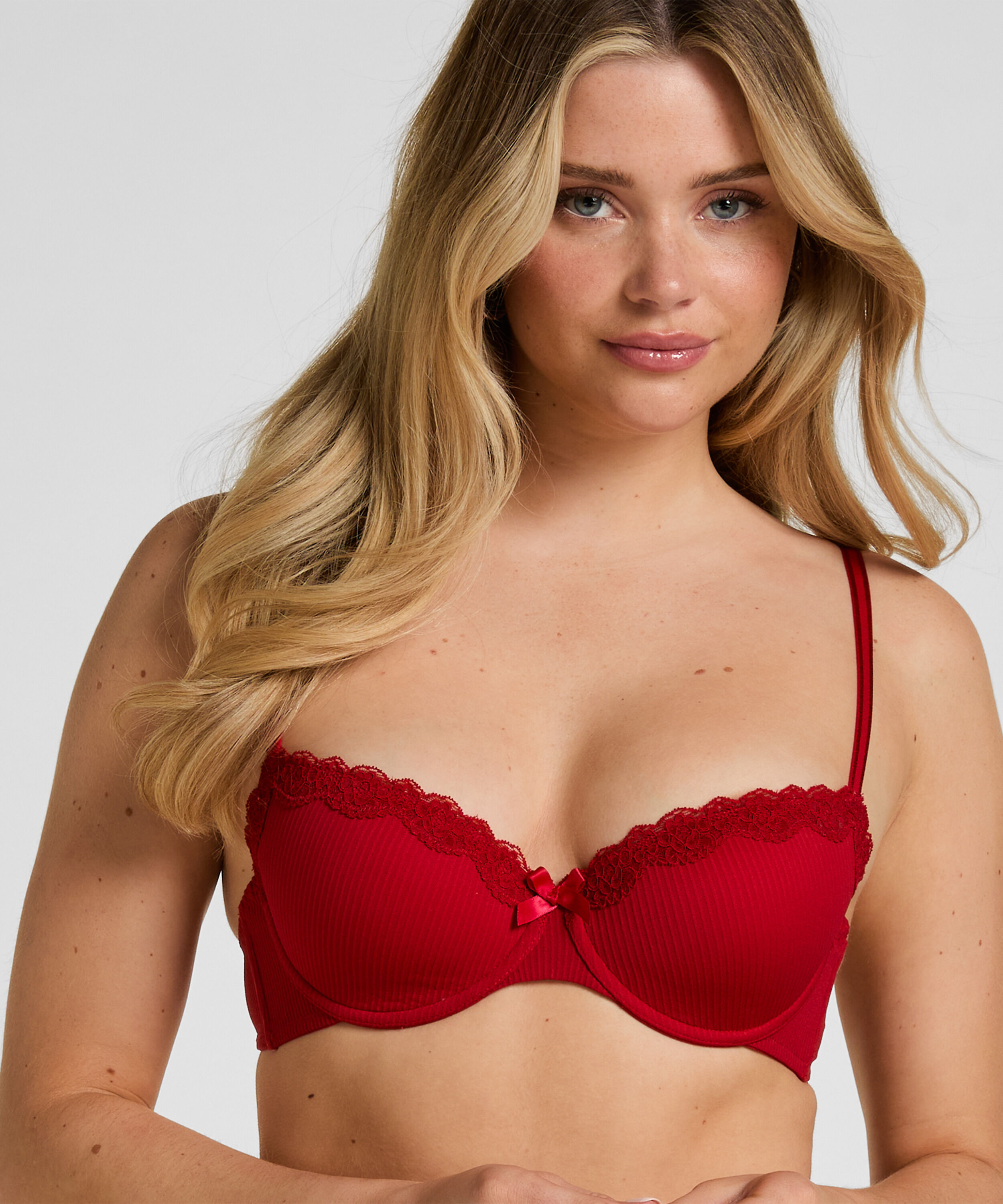 Soutien-gorge à armatures préformé Lola