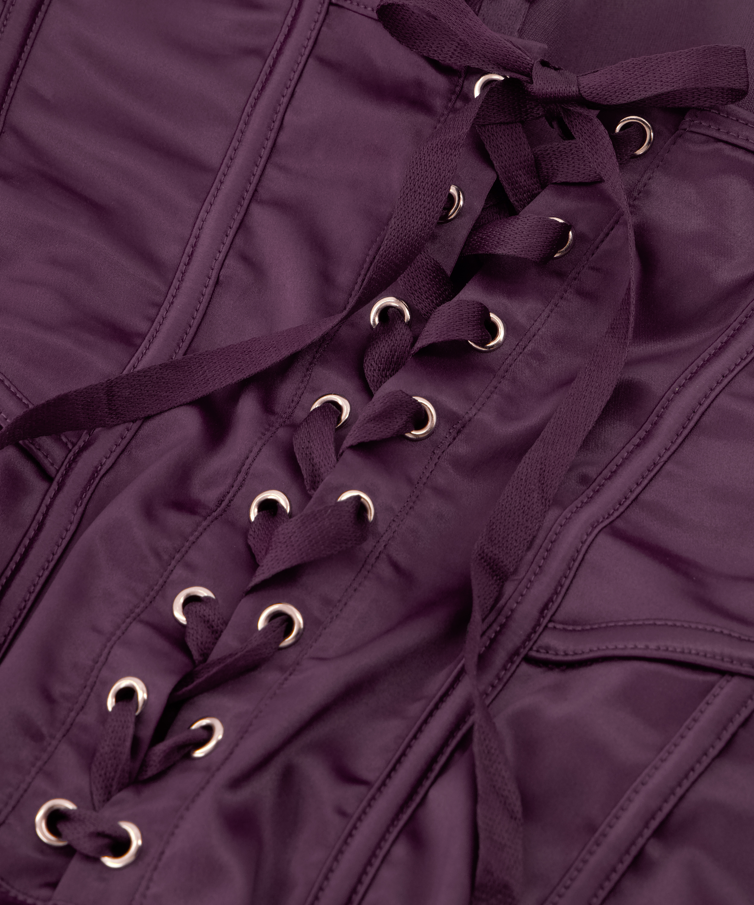 Nuisette Demi, Violet, main