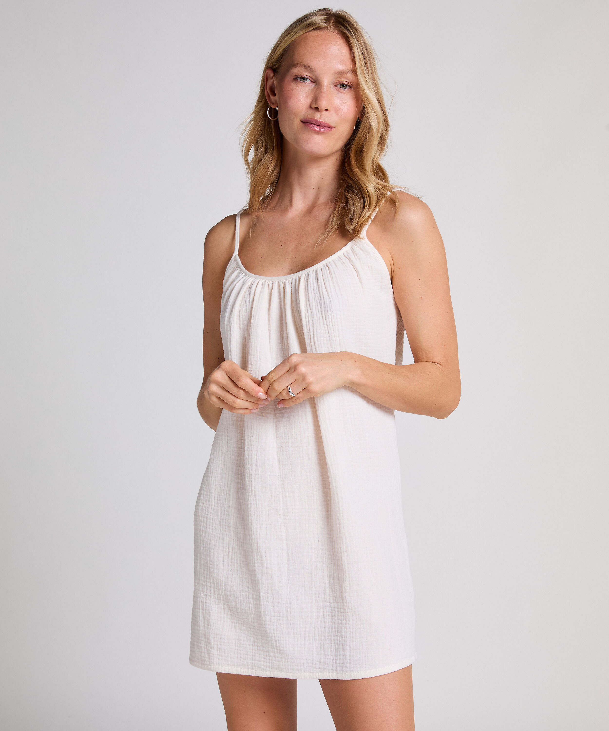Nuisette en mousseline, Blanc