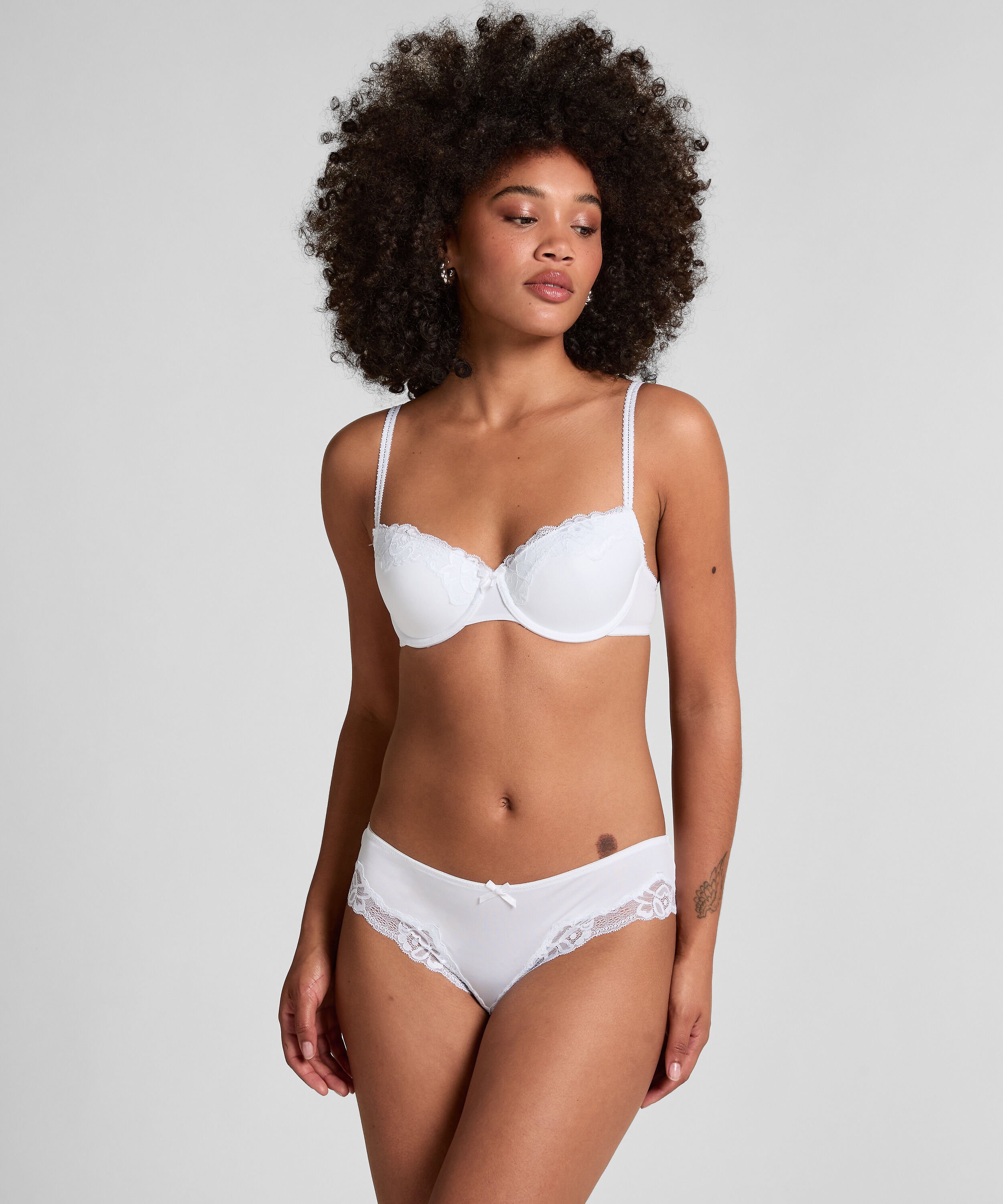 Soutien-gorge &agrave; armatures pr&eacute;form&eacute; Secret Lace, Blanc
