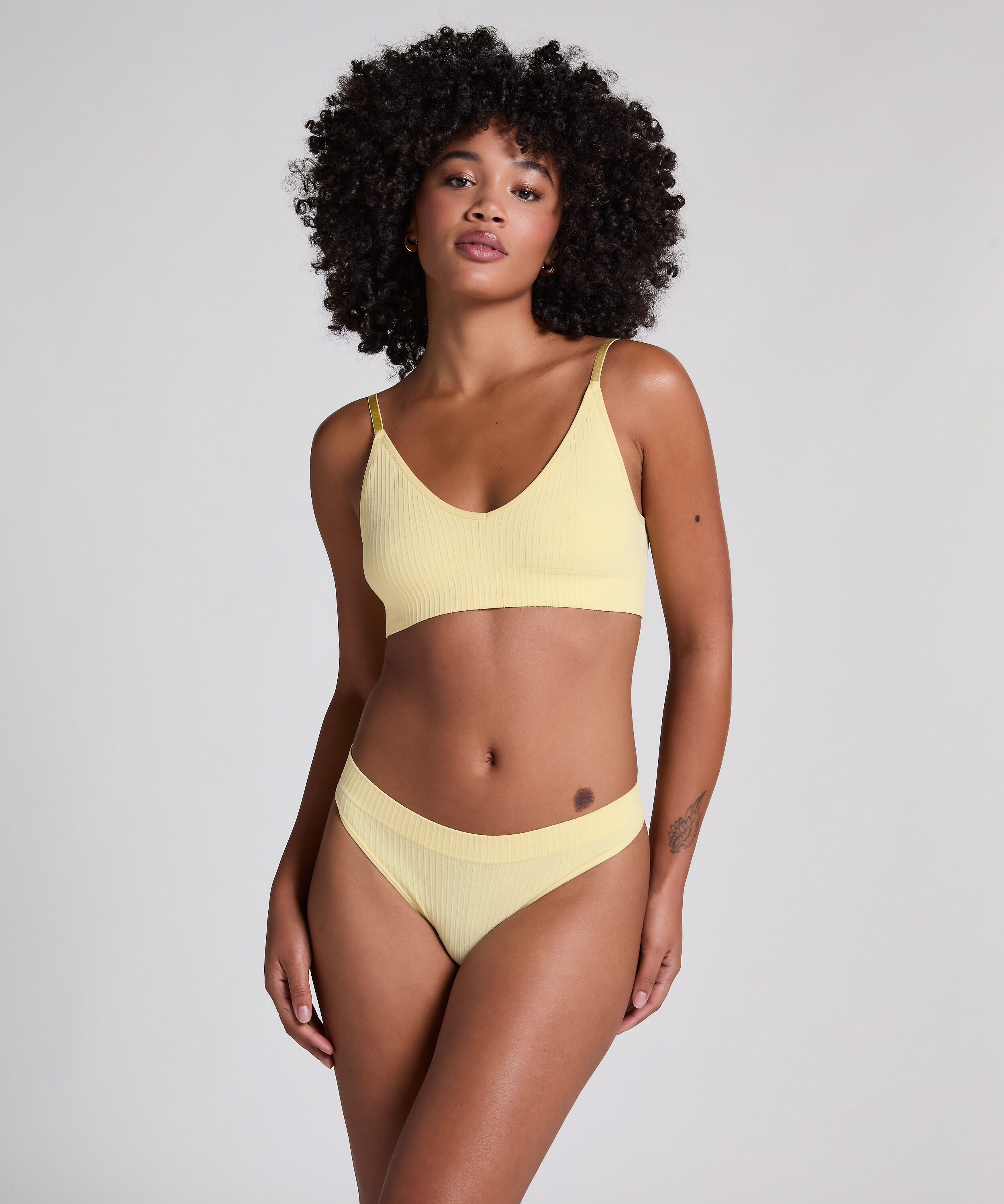 String échancré Dianne, Jaune