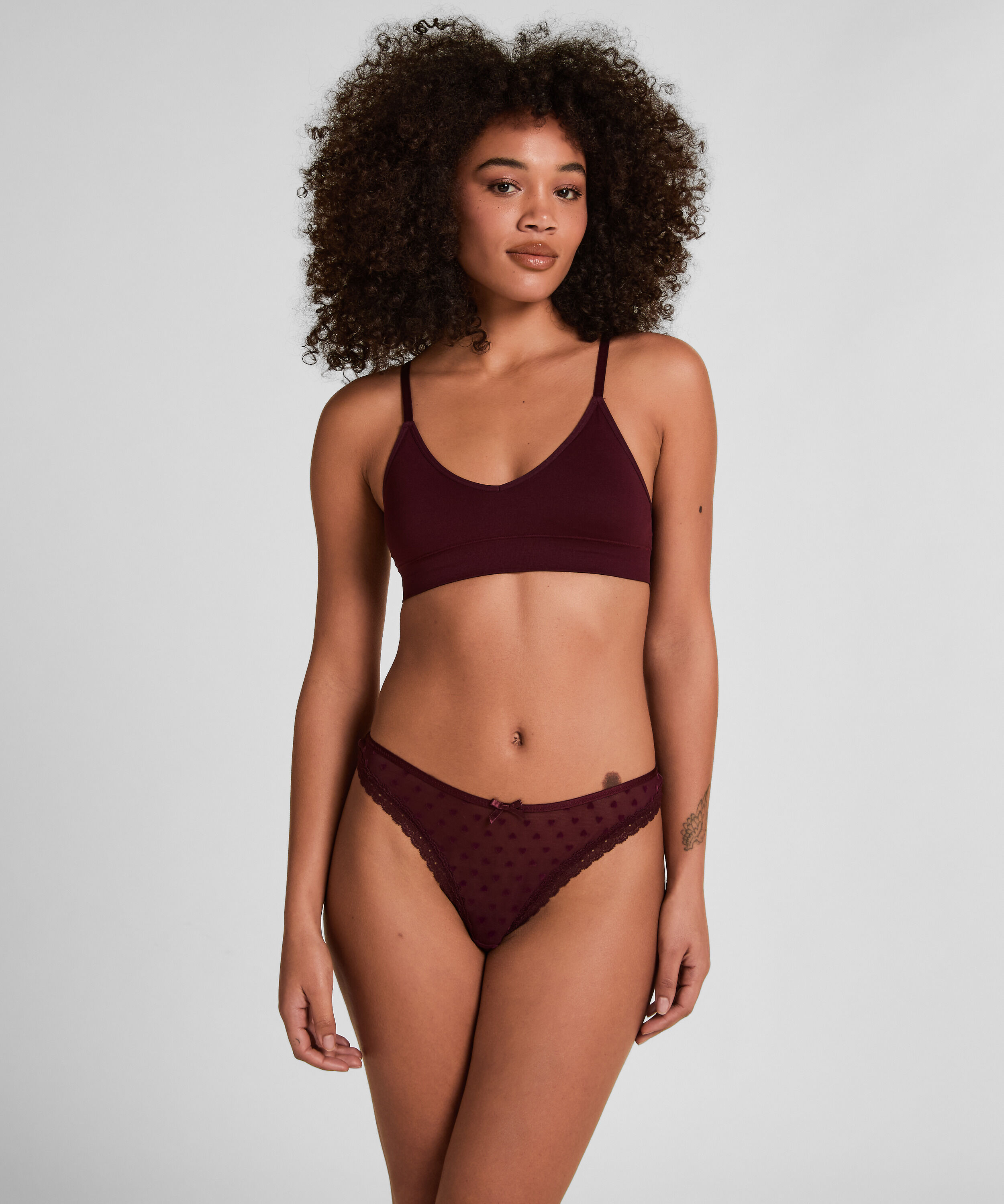 String Phoebe, Violet