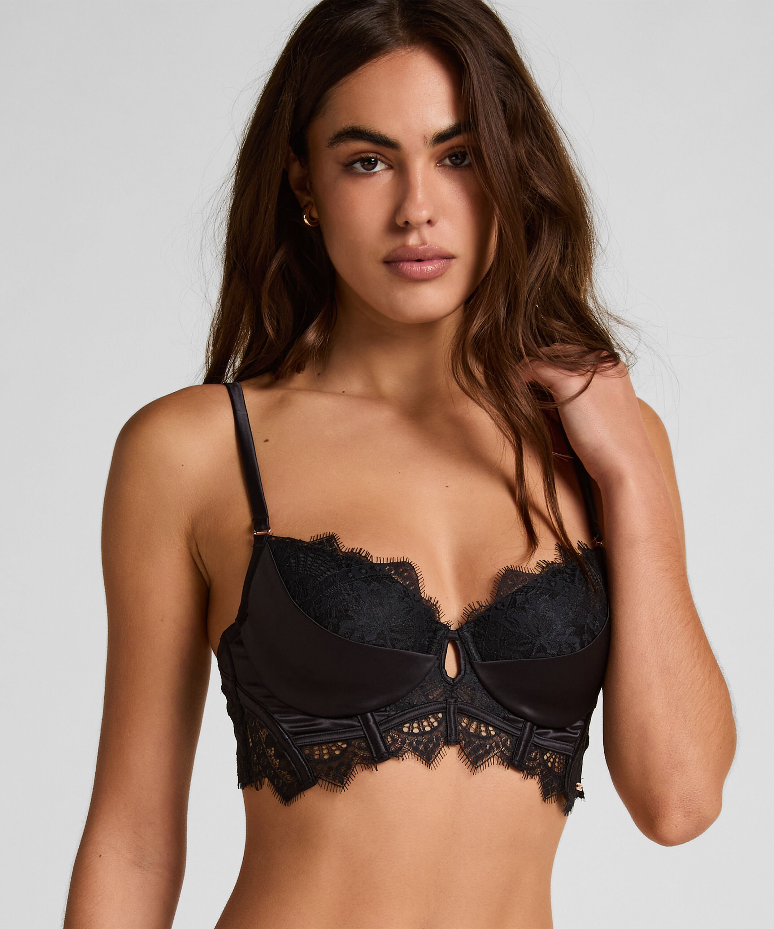 Soutien-gorge &agrave; la palangre &agrave; armatures pr&eacute;form&eacute; Zo&eacute;, Noir