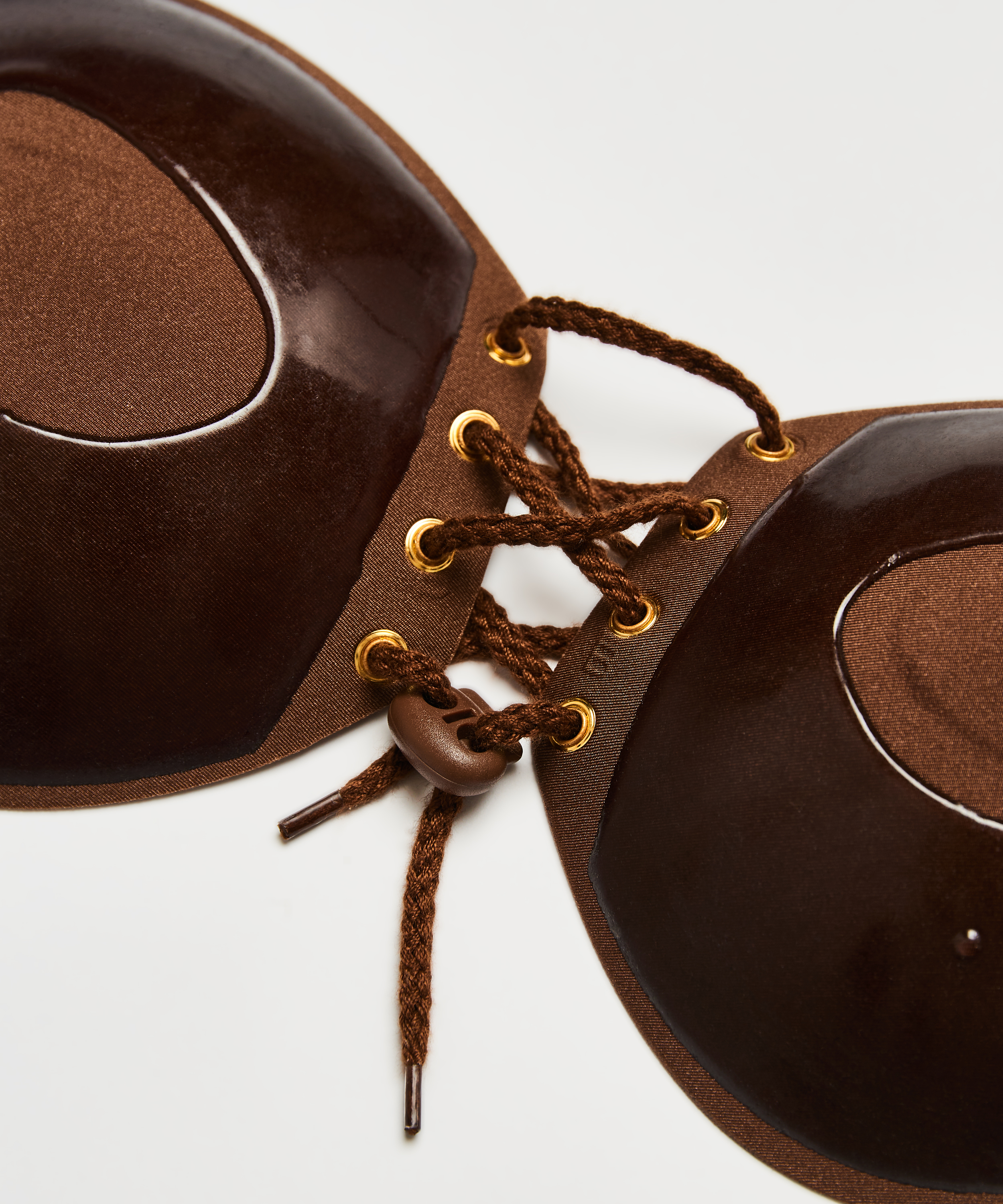 Soutien-gorge adhésif push-up, Marron, main