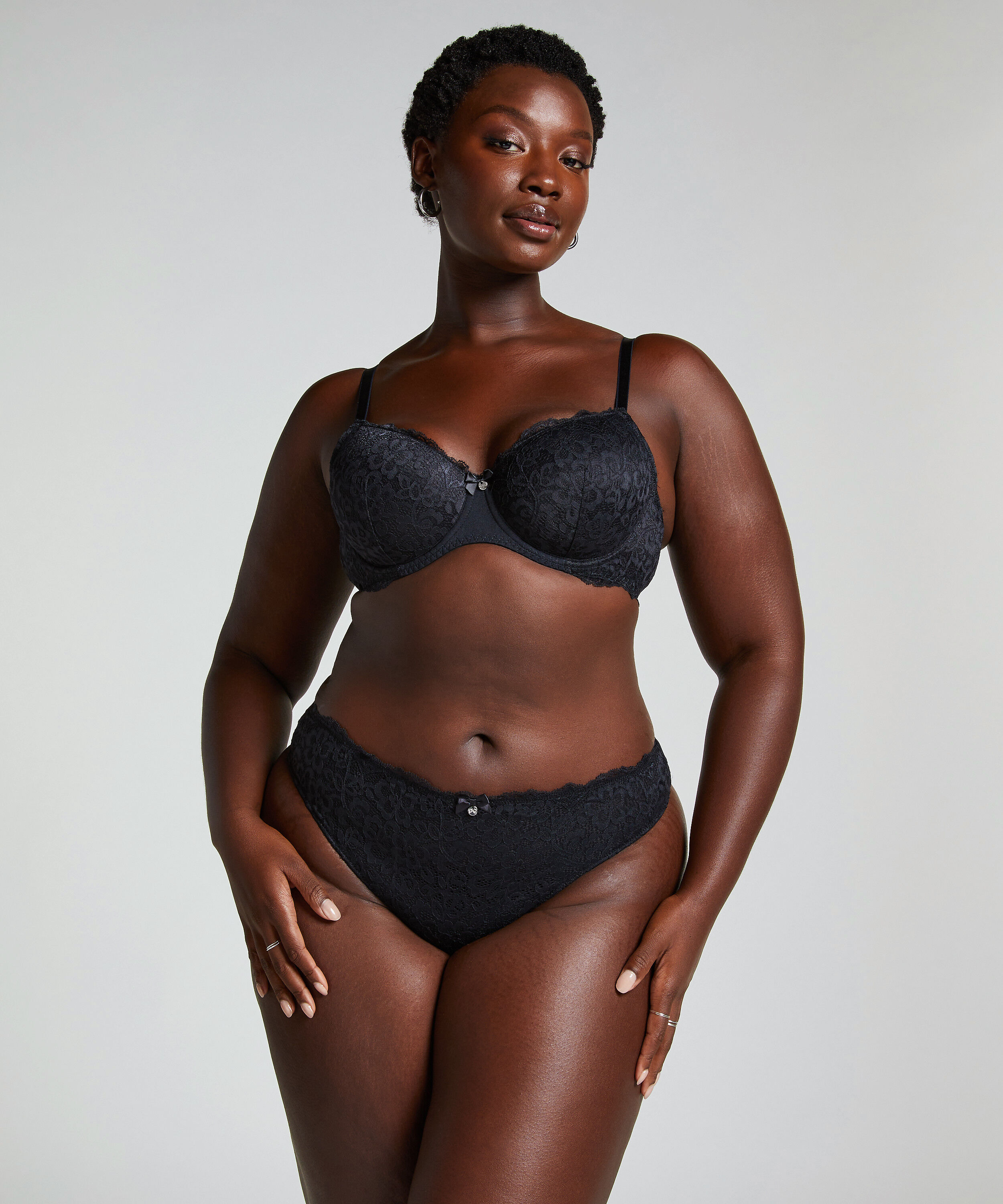 Soutien-gorge &agrave; armatures pr&eacute;form&eacute; Marine, Noir