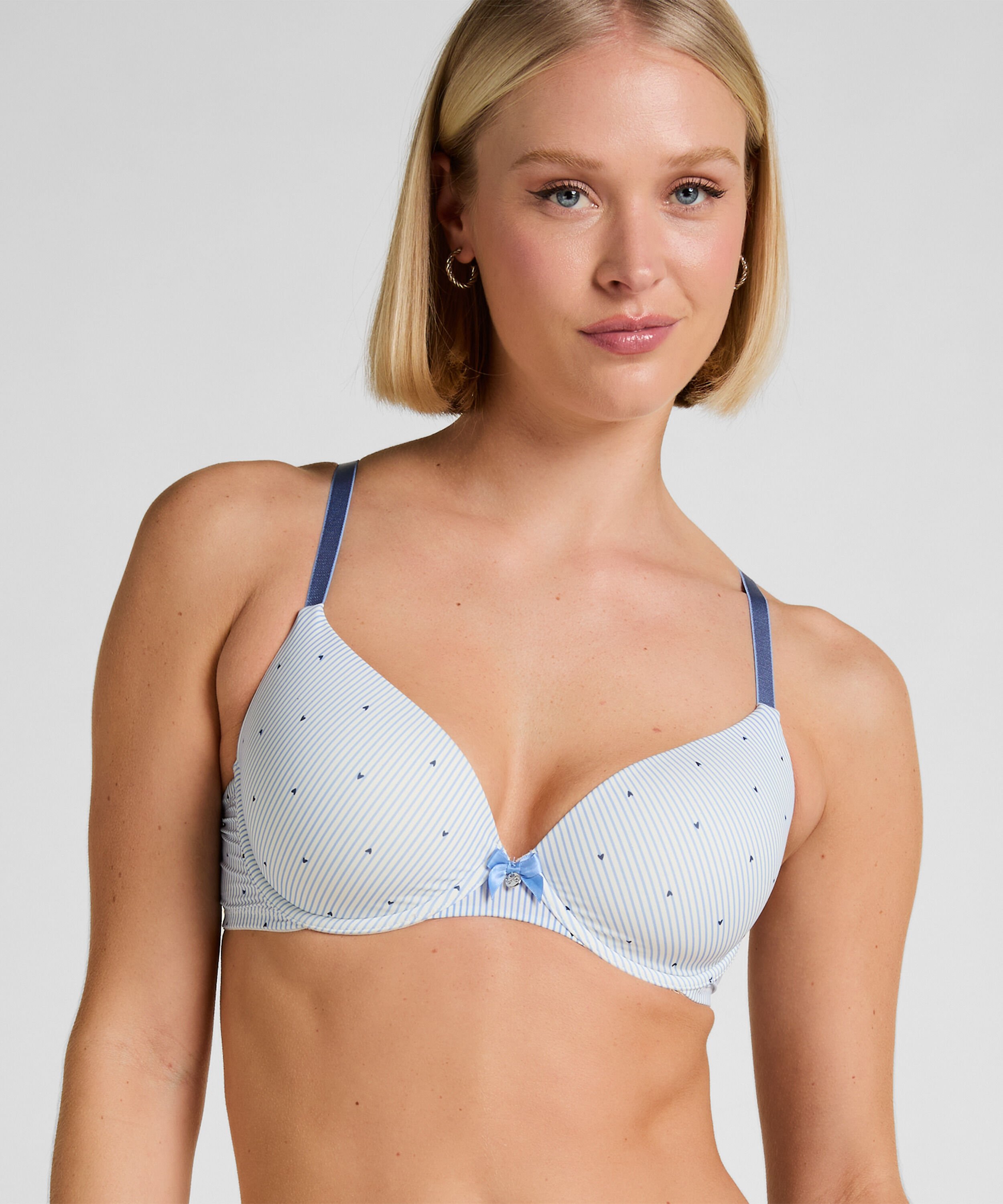 Soutien-gorge à armatures préformé Plunge