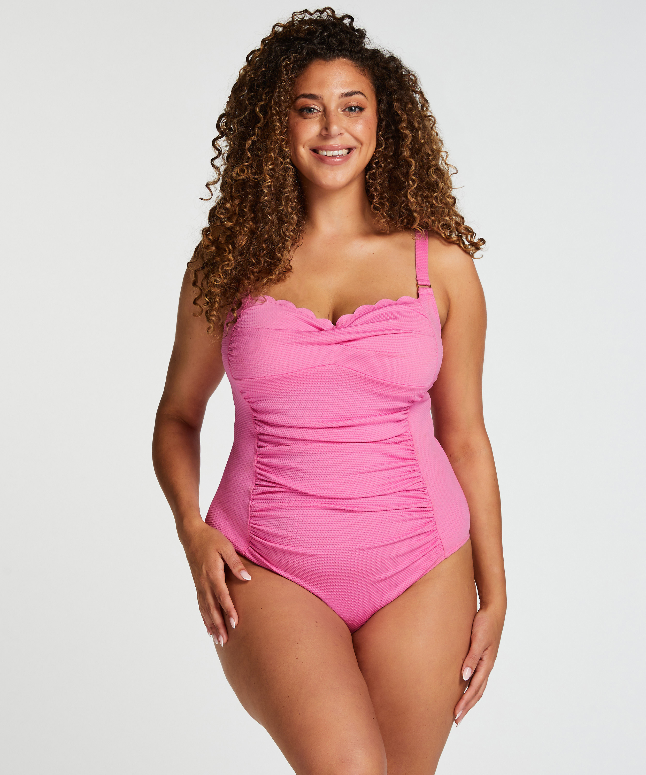 Maillot de bain galbé Scallop, Rose, main