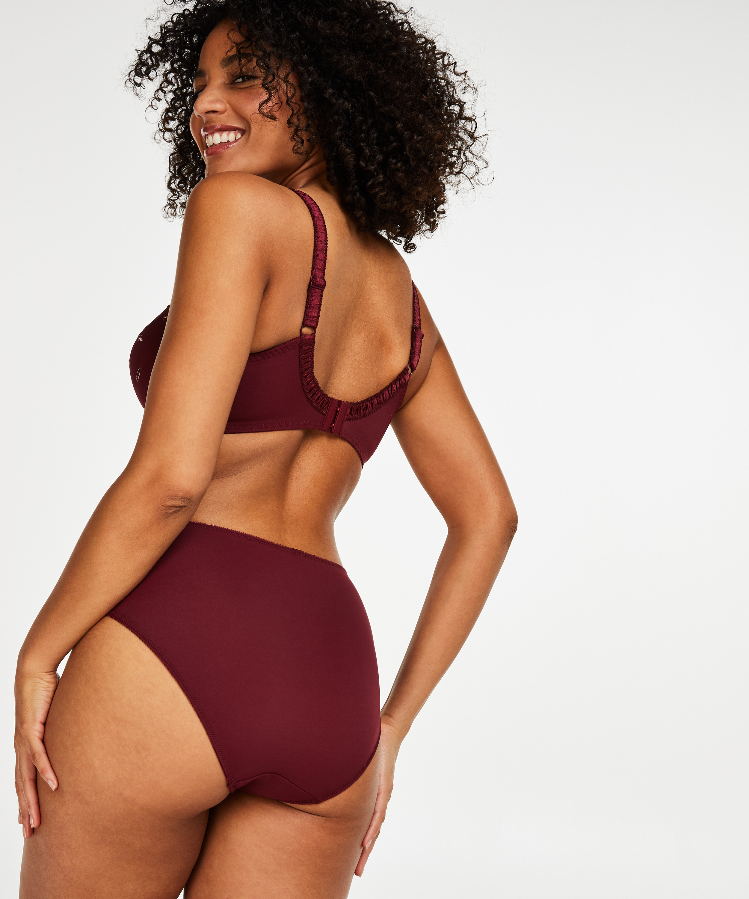 Slip taille haute Diva, Rouge, main