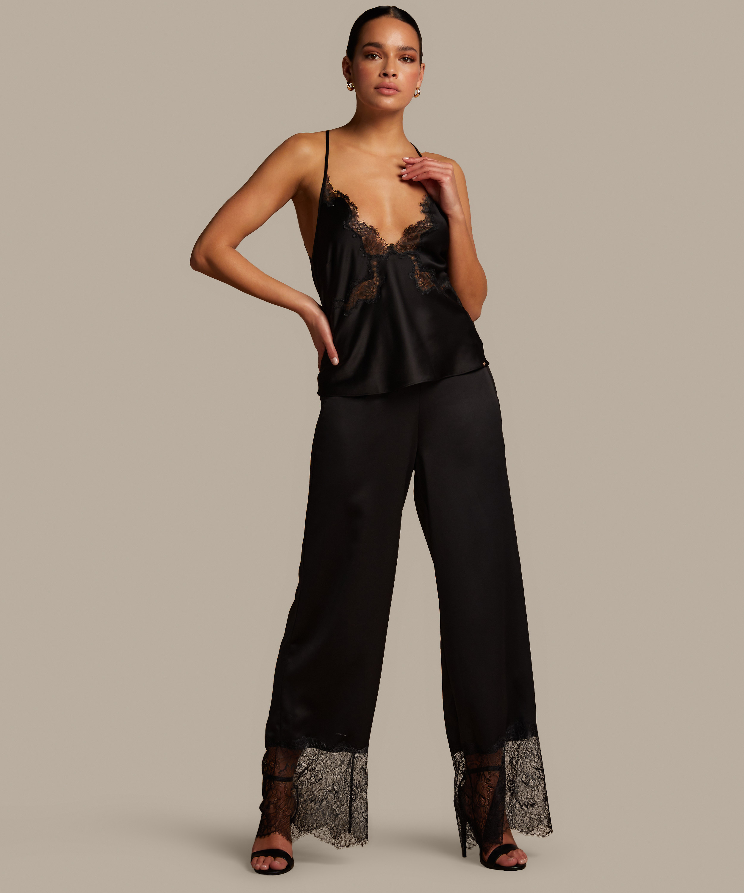 Pantalon Large été H&M Avec Dentelle – Taille 36, Couleur Crème – Occasion Comme Neuf
